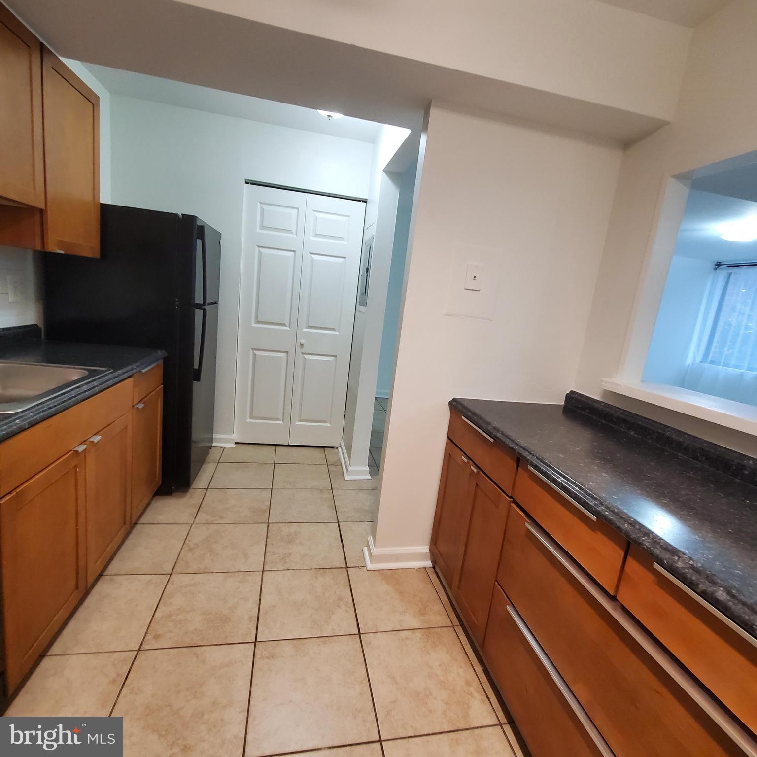 SAXONY SQUARE - Residential Lease