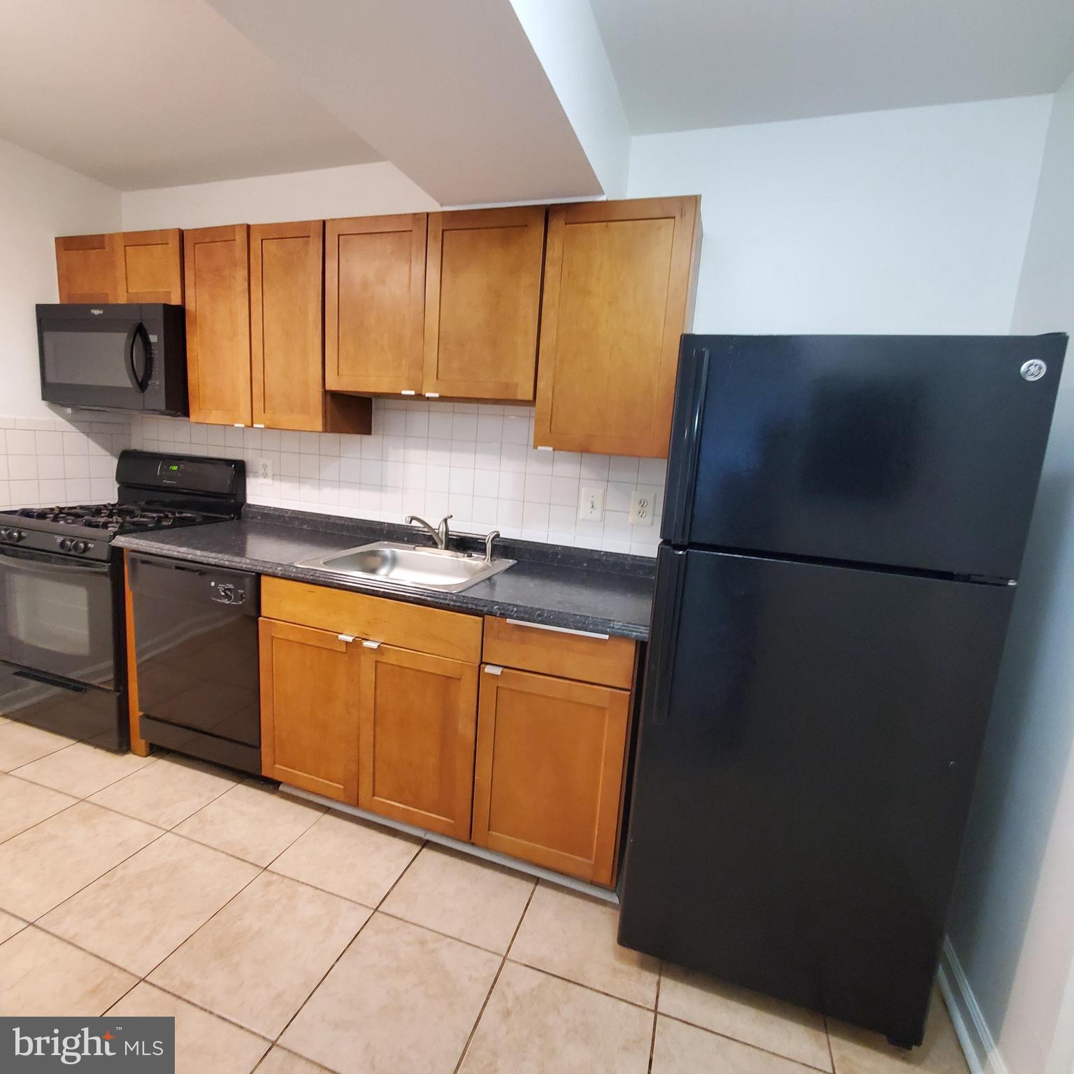 SAXONY SQUARE - Residential Lease