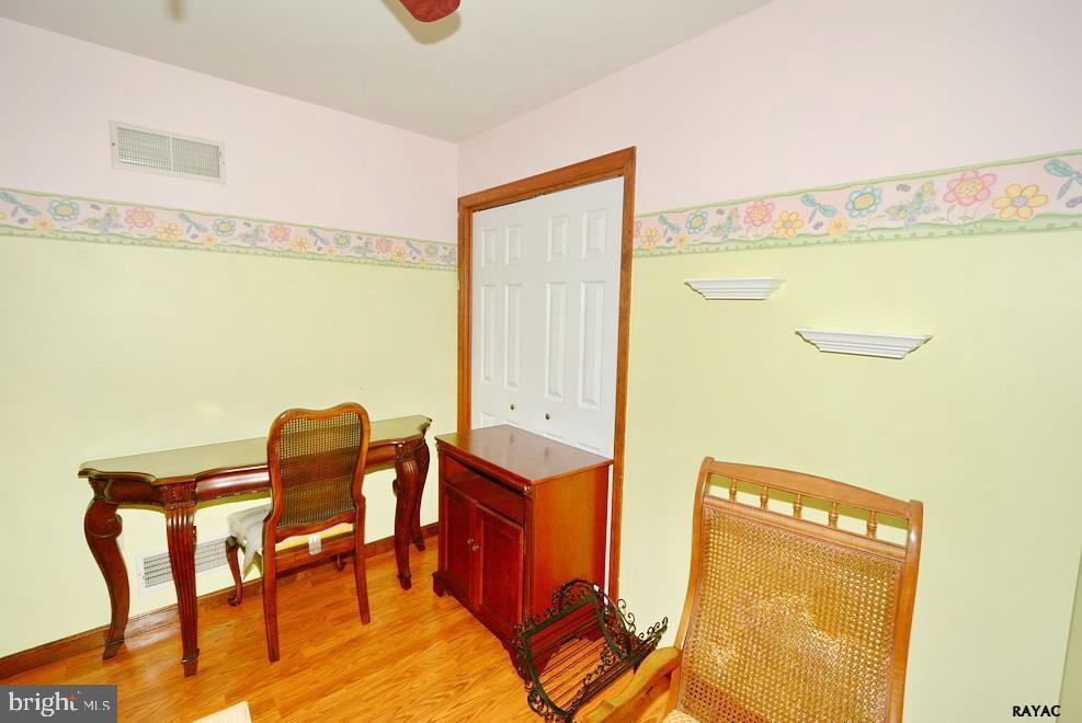 LAKE MEADE - Residential