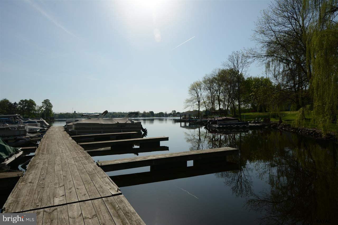 LAKE MEADE - Residential