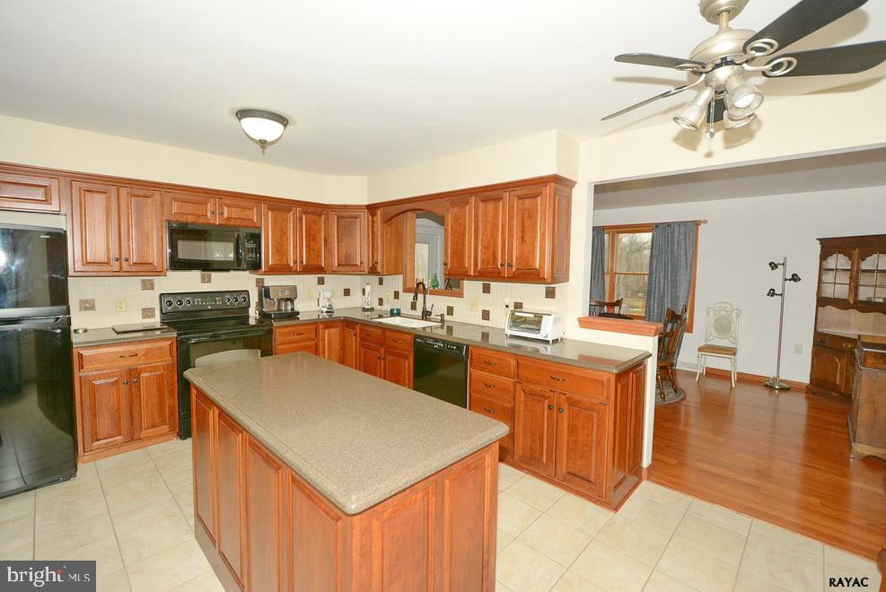 LAKE MEADE - Residential