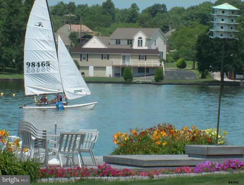 LAKE MEADE - Residential