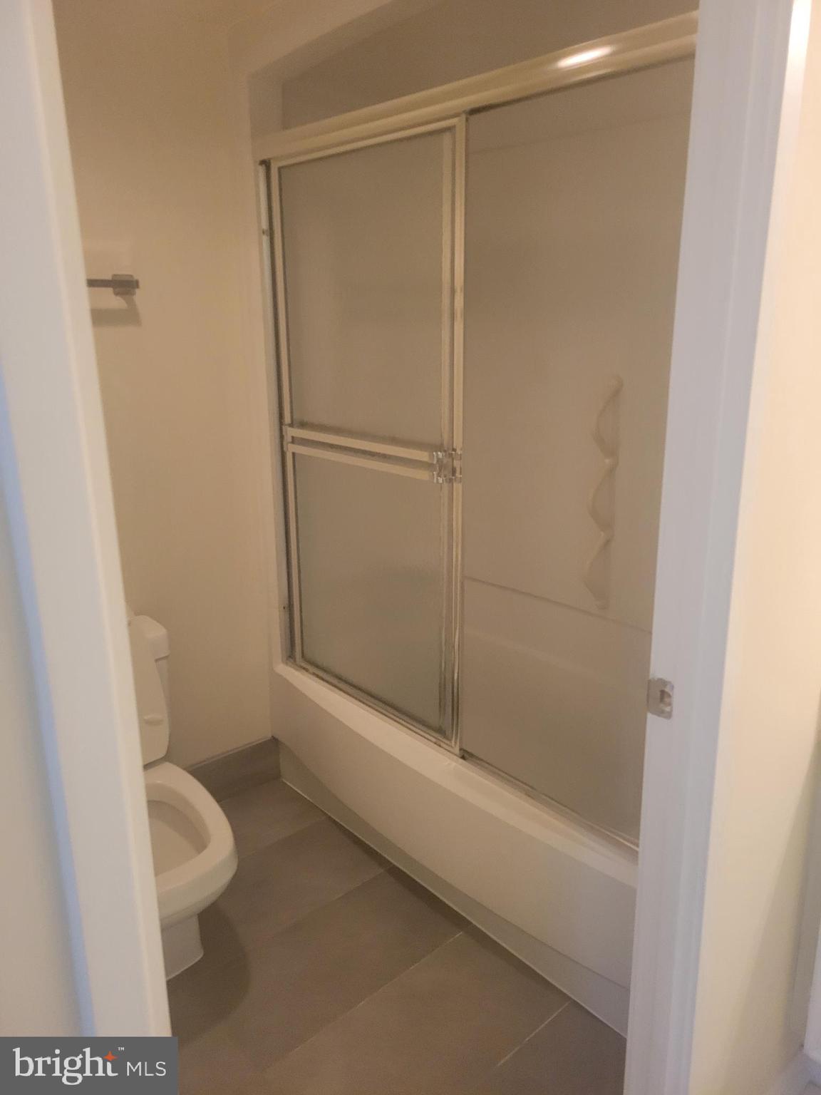 LEISURE WORLD - Residential Lease