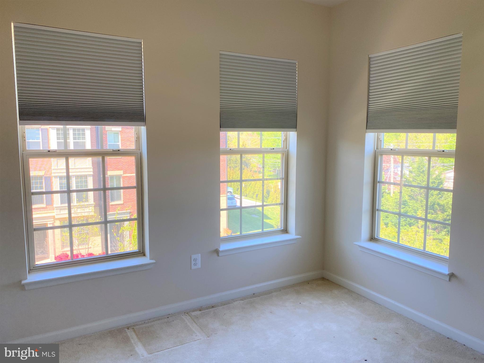 OXON HILL - Residential Lease