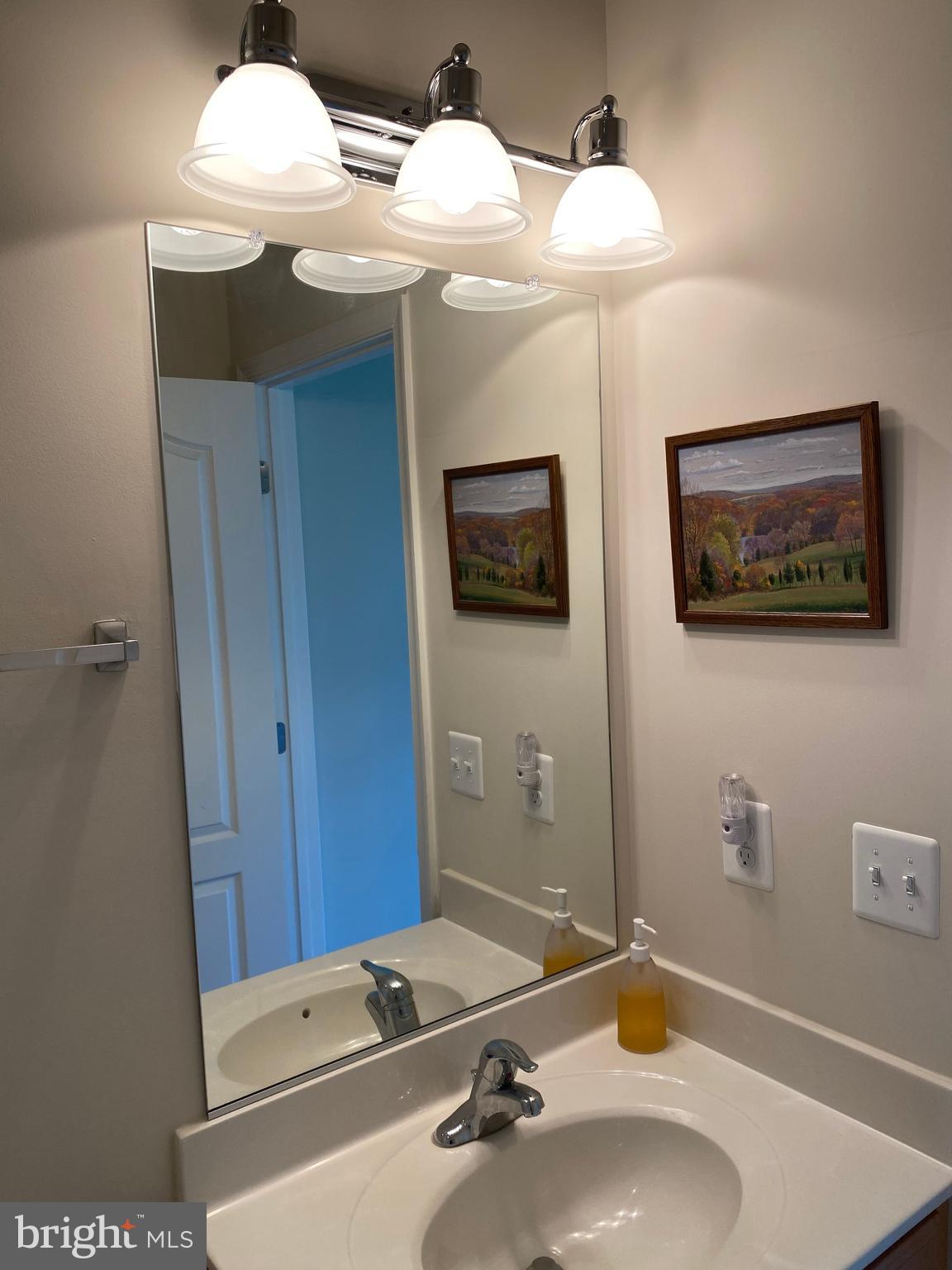 OXON HILL - Residential Lease