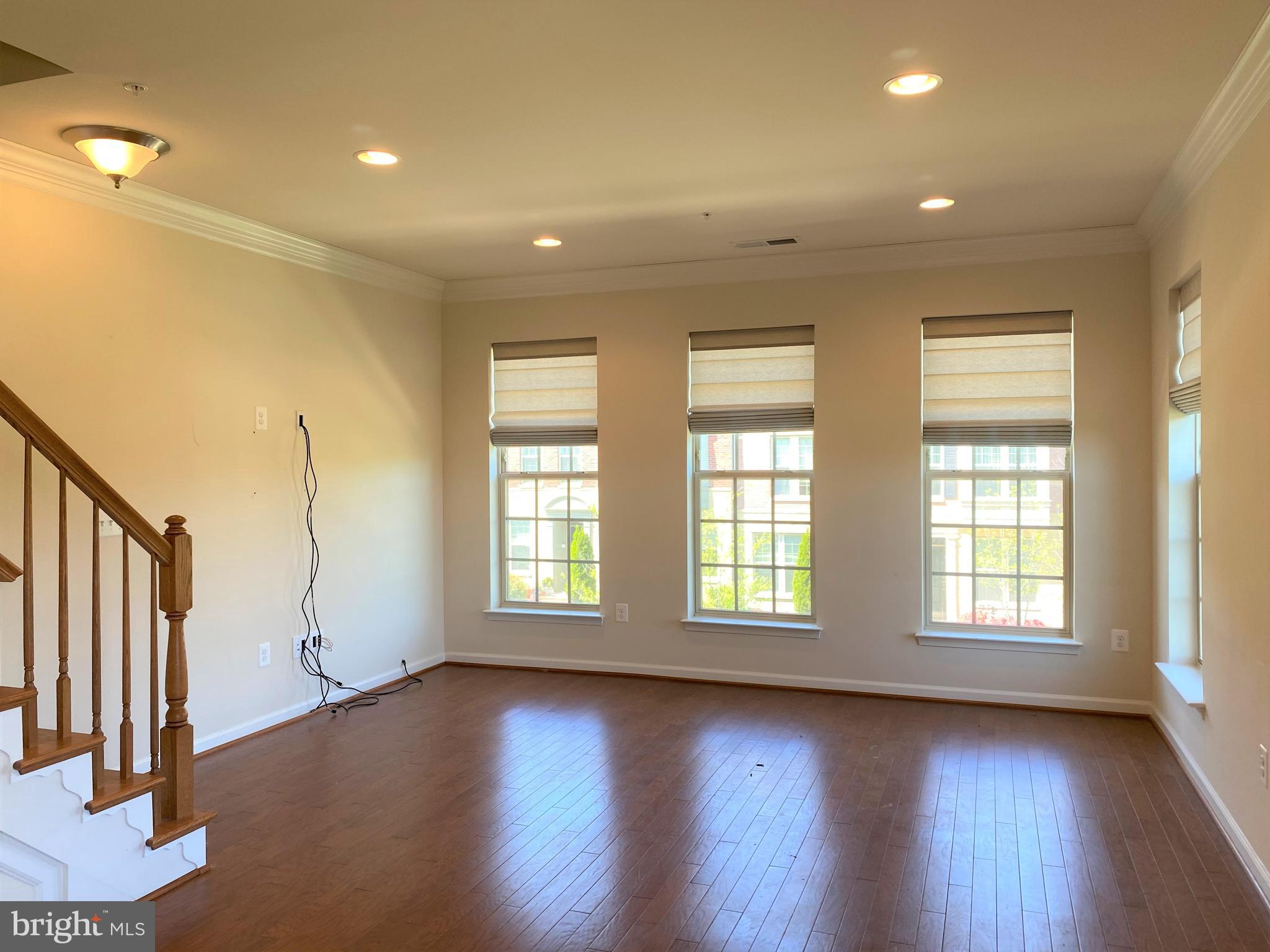 OXON HILL - Residential Lease