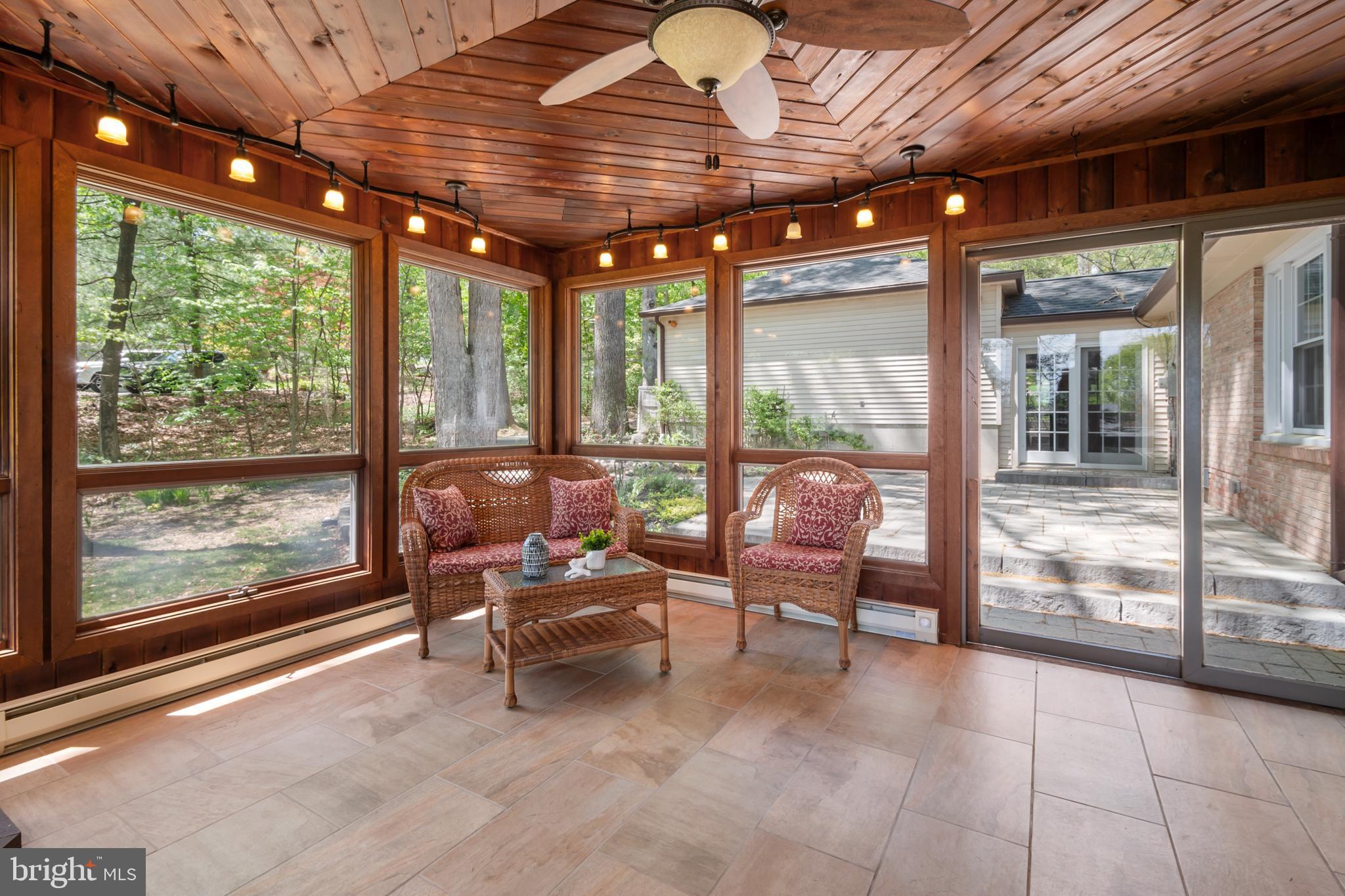 OAKHURST - Residential