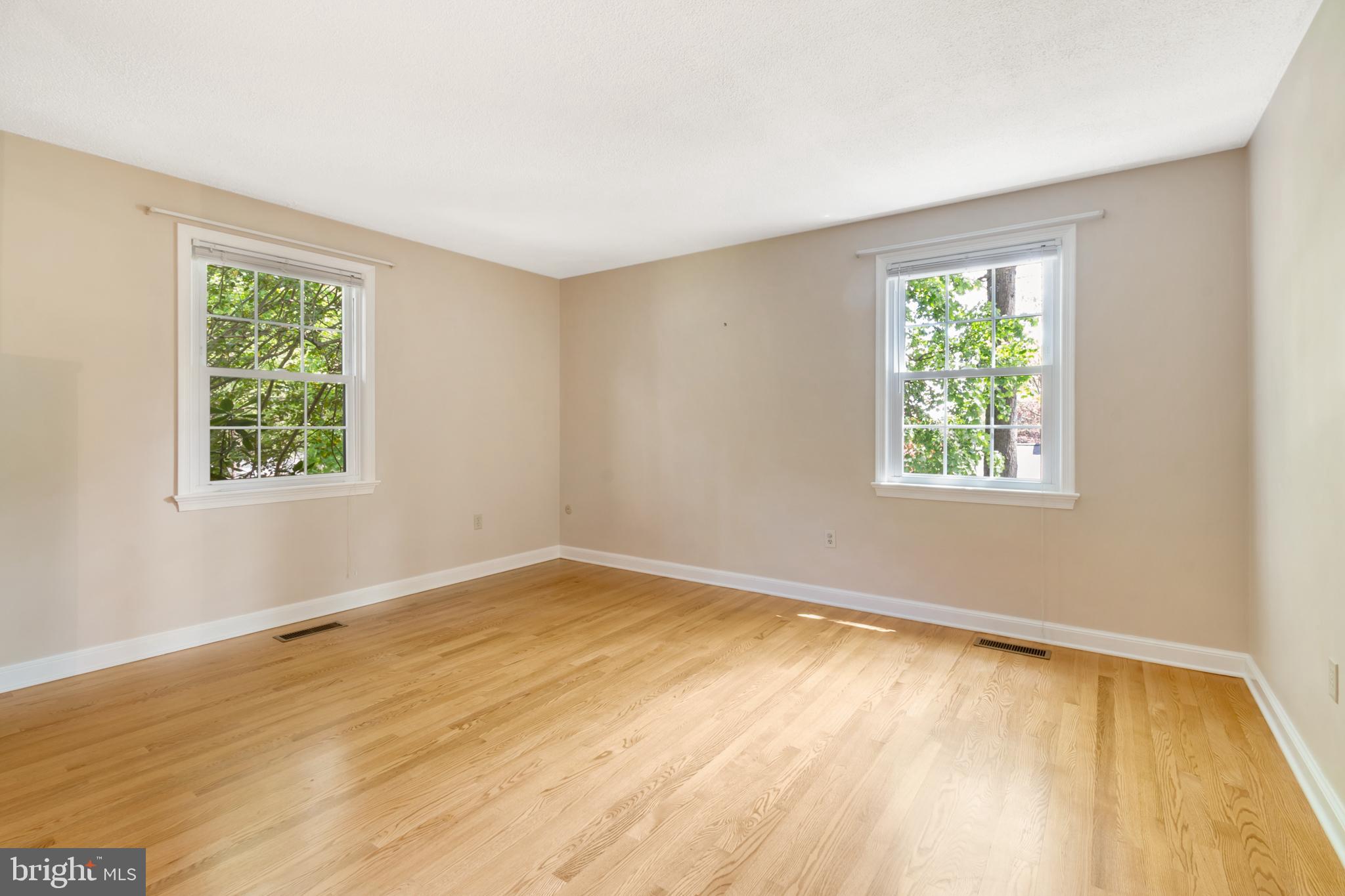 OAKHURST - Residential