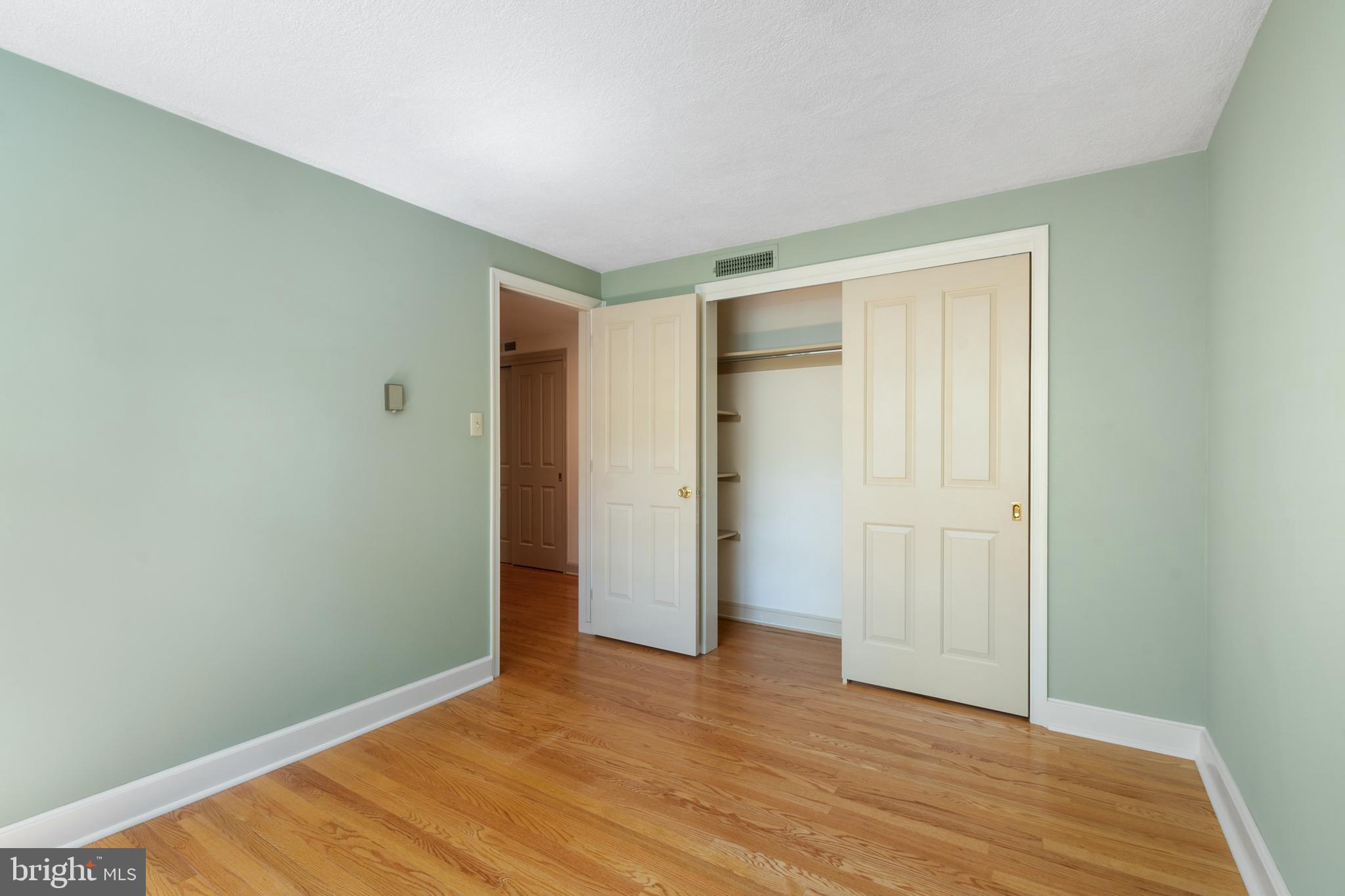 OAKHURST - Residential