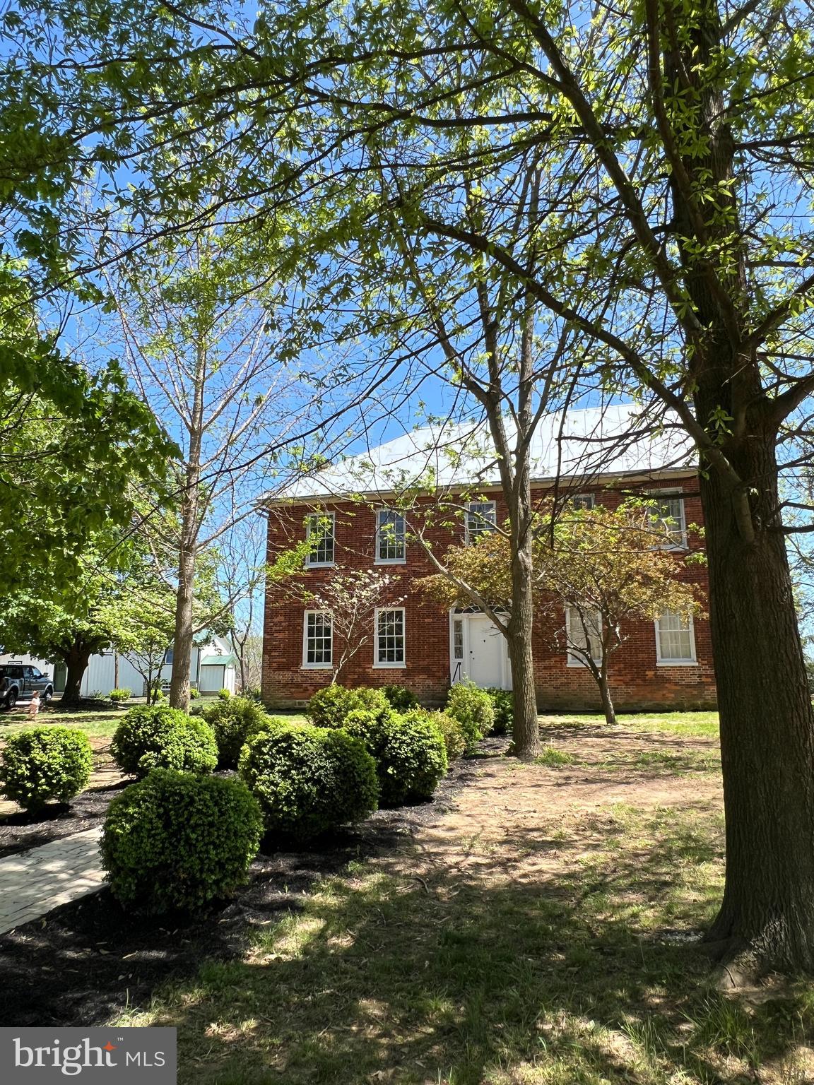17201 SHEPHERDSTOWN PIKE 17227