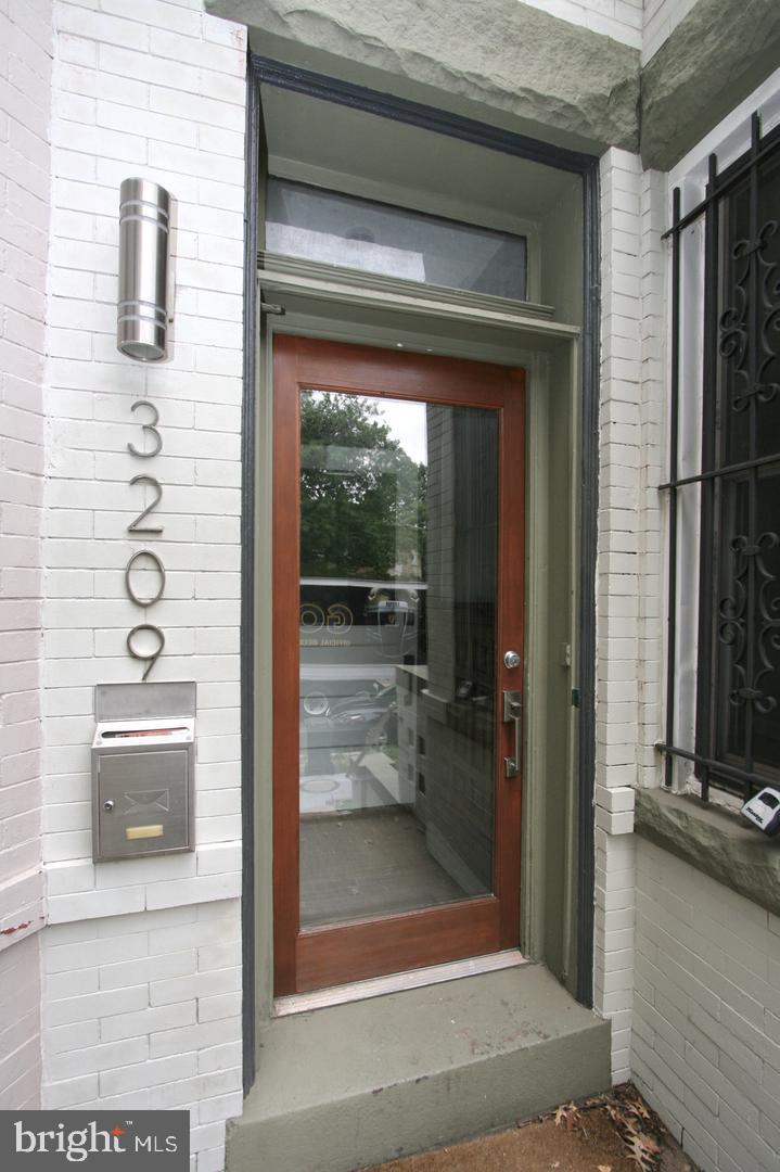 3209 NW 11TH STREET NW A