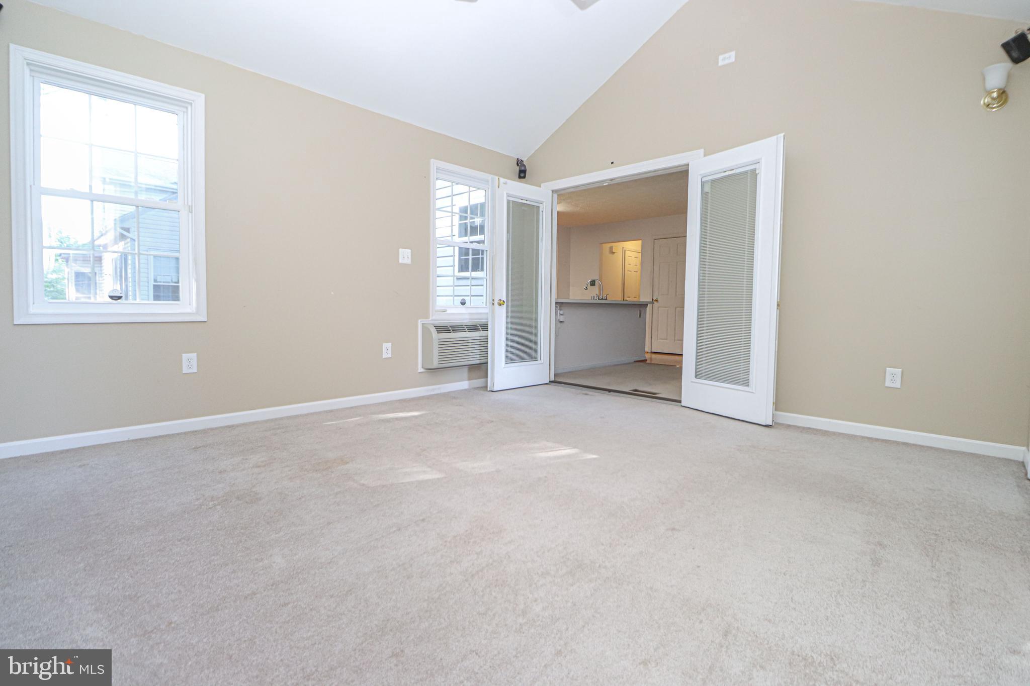 NORTH CREEK - Residential