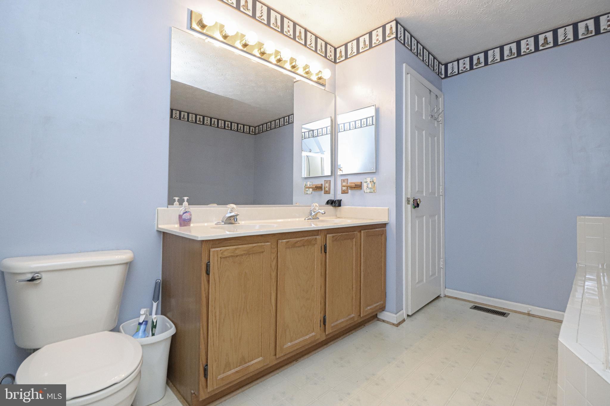 NORTH CREEK - Residential