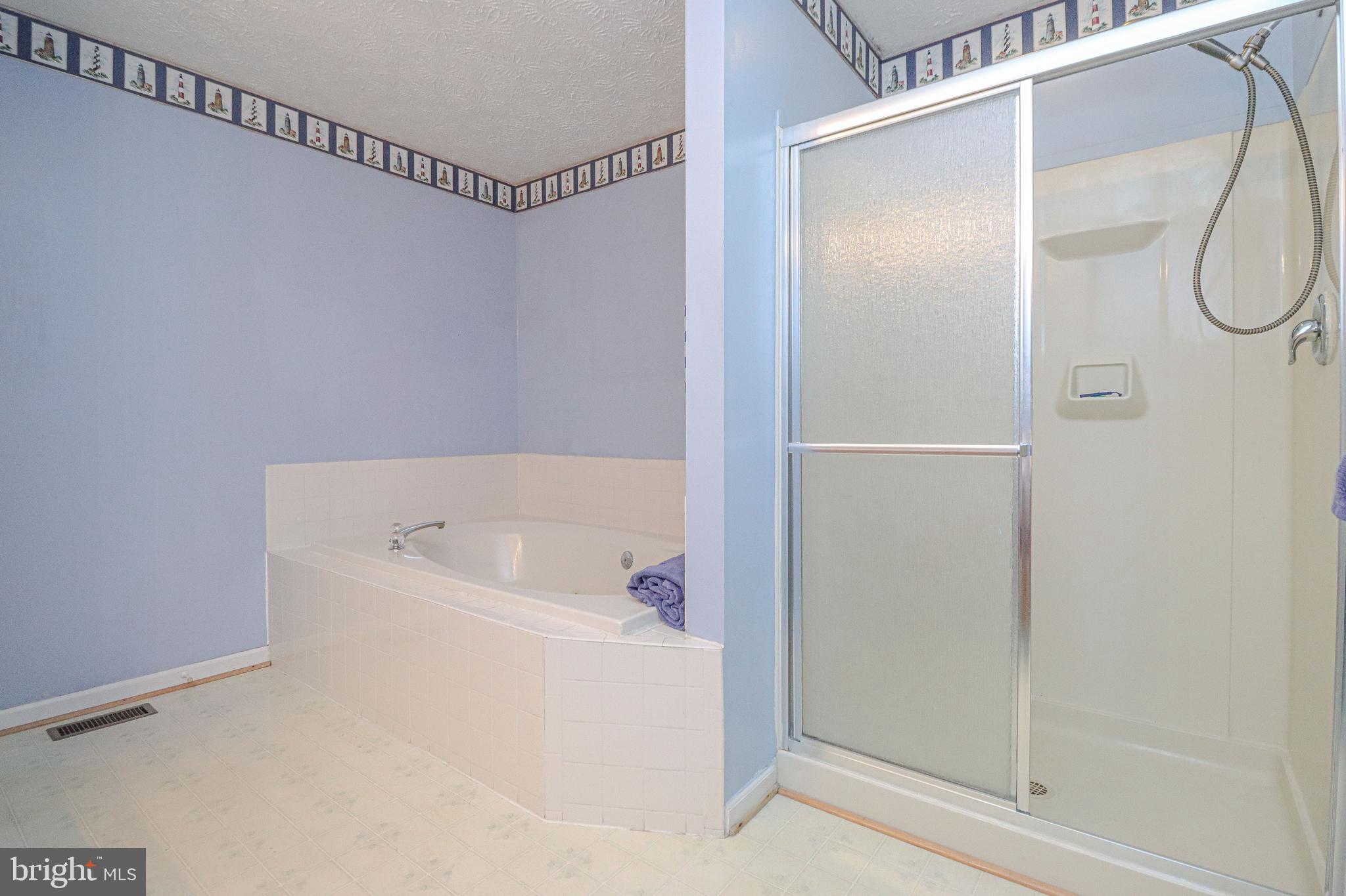 NORTH CREEK - Residential