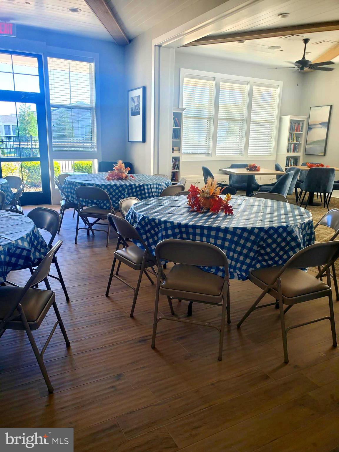 WHISPERING WOODS - Residential