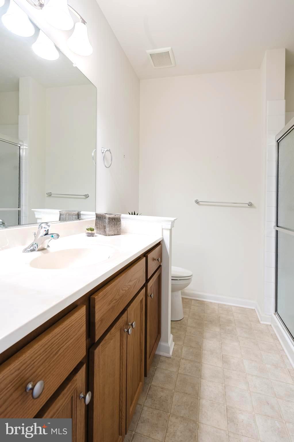 WHISPERING WOODS - Residential