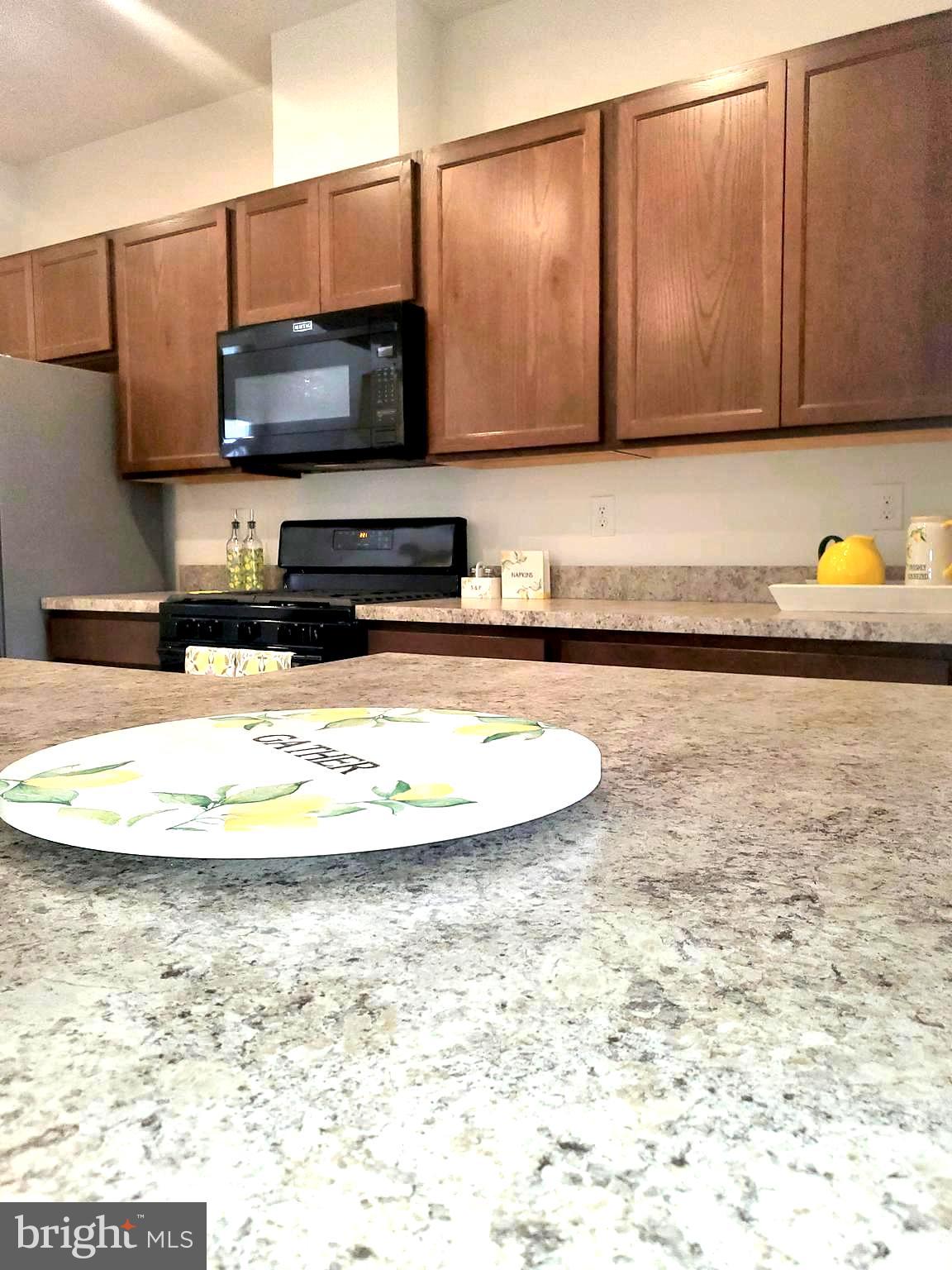 WHISPERING WOODS - Residential