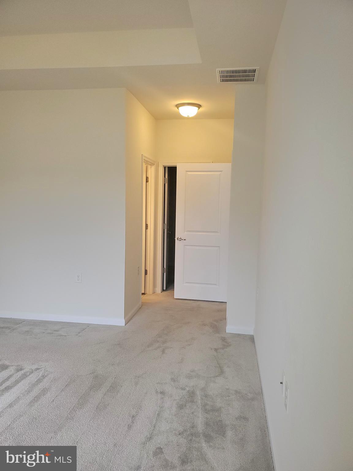 WHISPERING WOODS - Residential