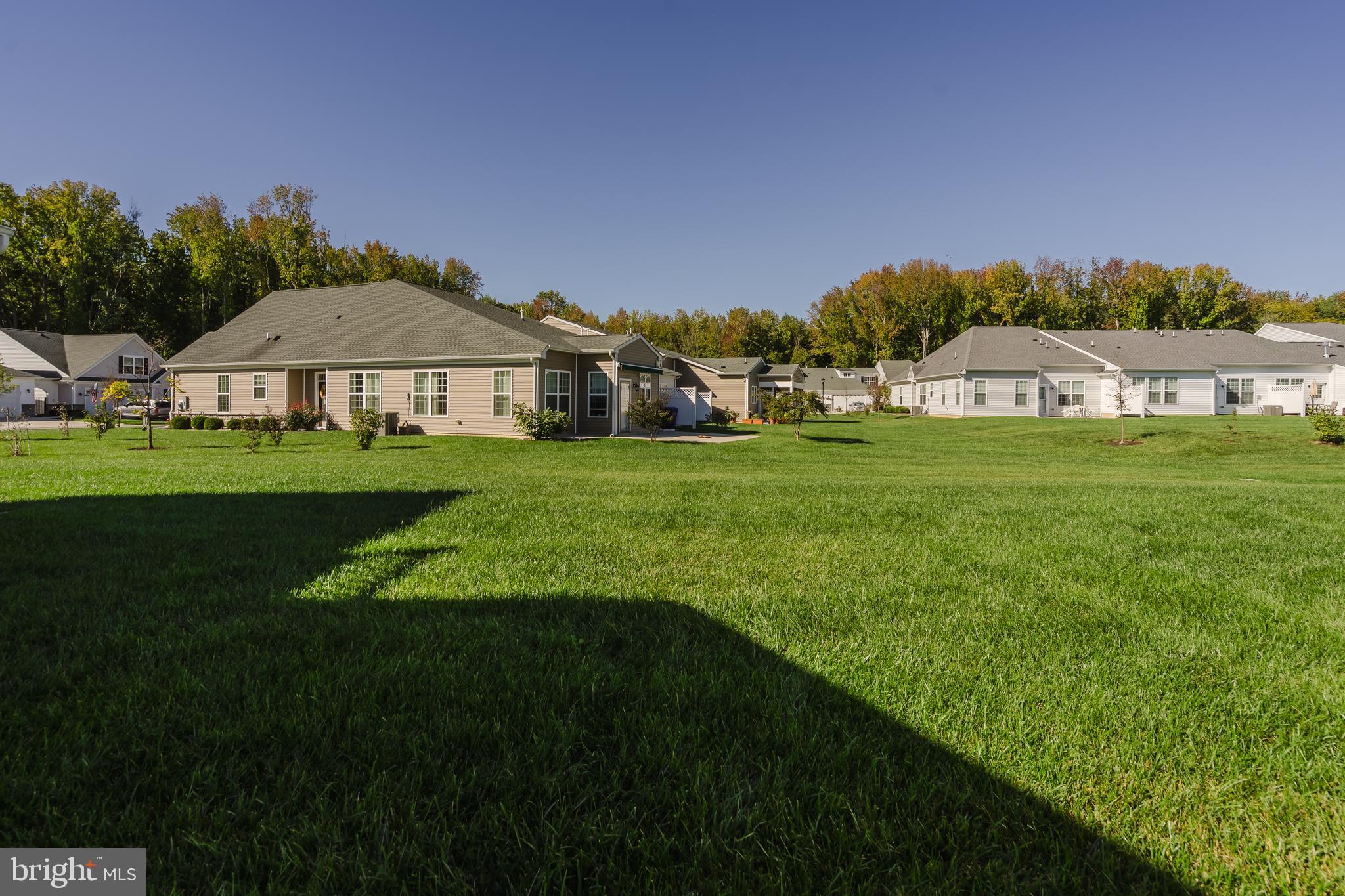 WHISPERING WOODS - Residential