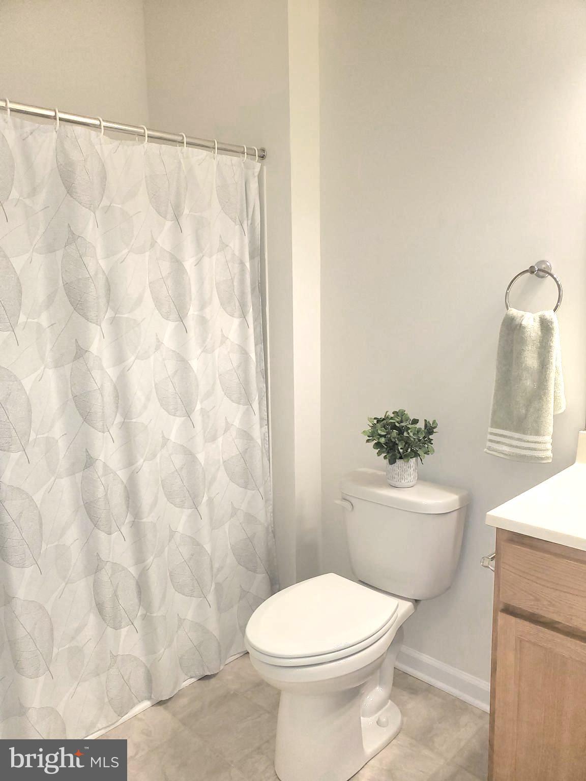 WHISPERING WOODS - Residential