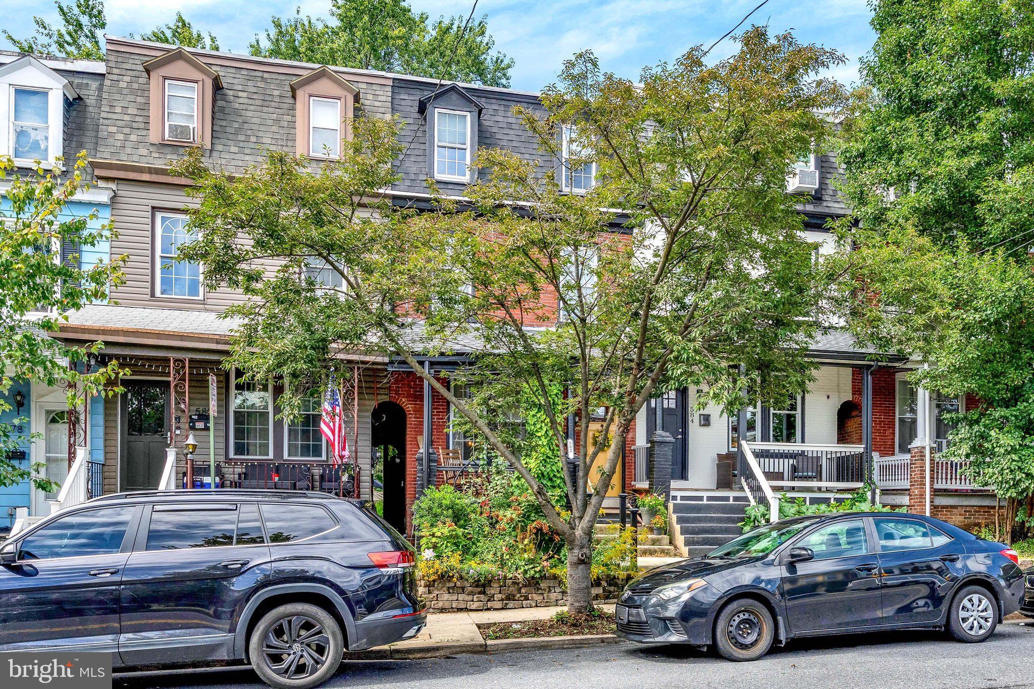 582 N PLUM STREET
