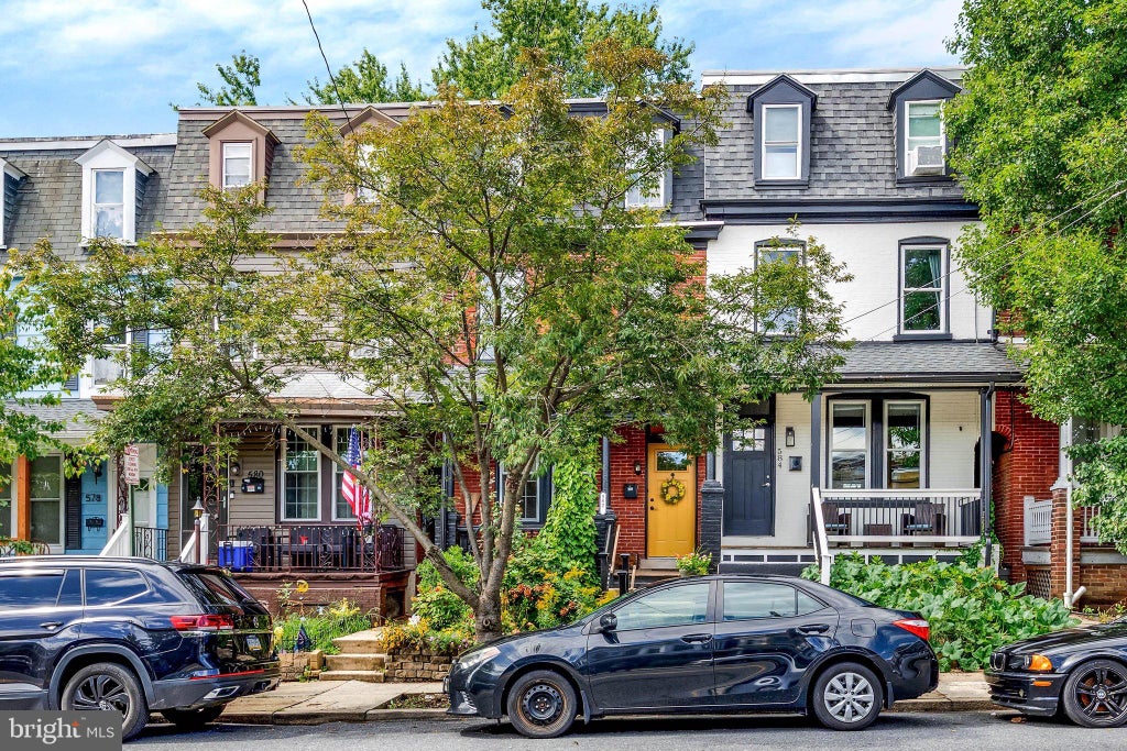 Photo of 582 N Plum Street, LANCASTER, PA 17602 (MLS # PALA2094764)