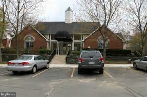 FOUNTAINS AT MCLEAN - Residential Lease