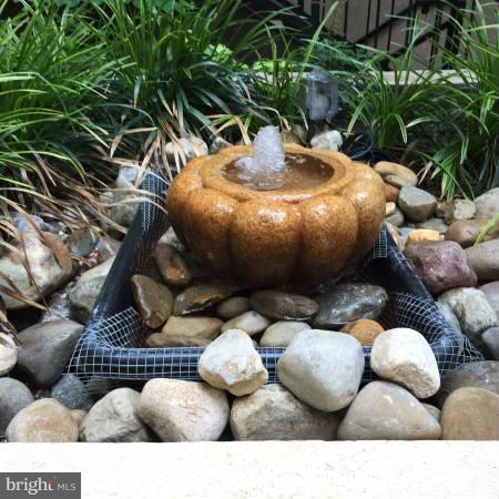 FOUNTAINS AT MCLEAN - Residential Lease