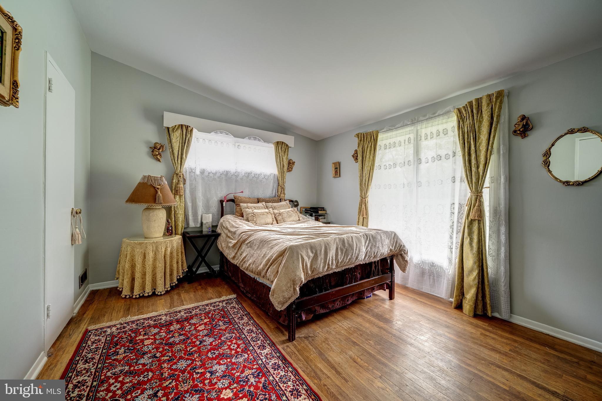 GRASS RIDGE - Residential