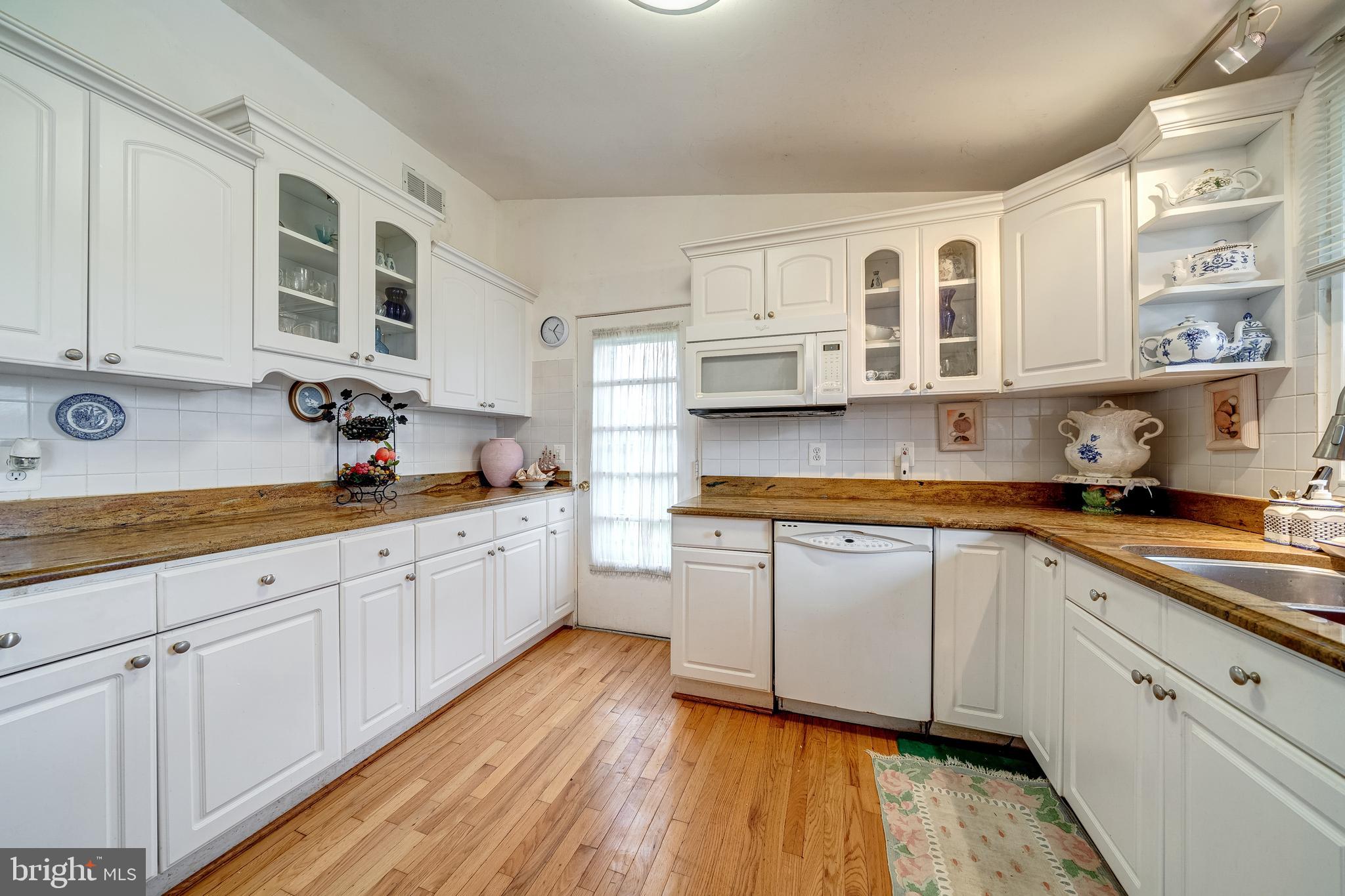 GRASS RIDGE - Residential