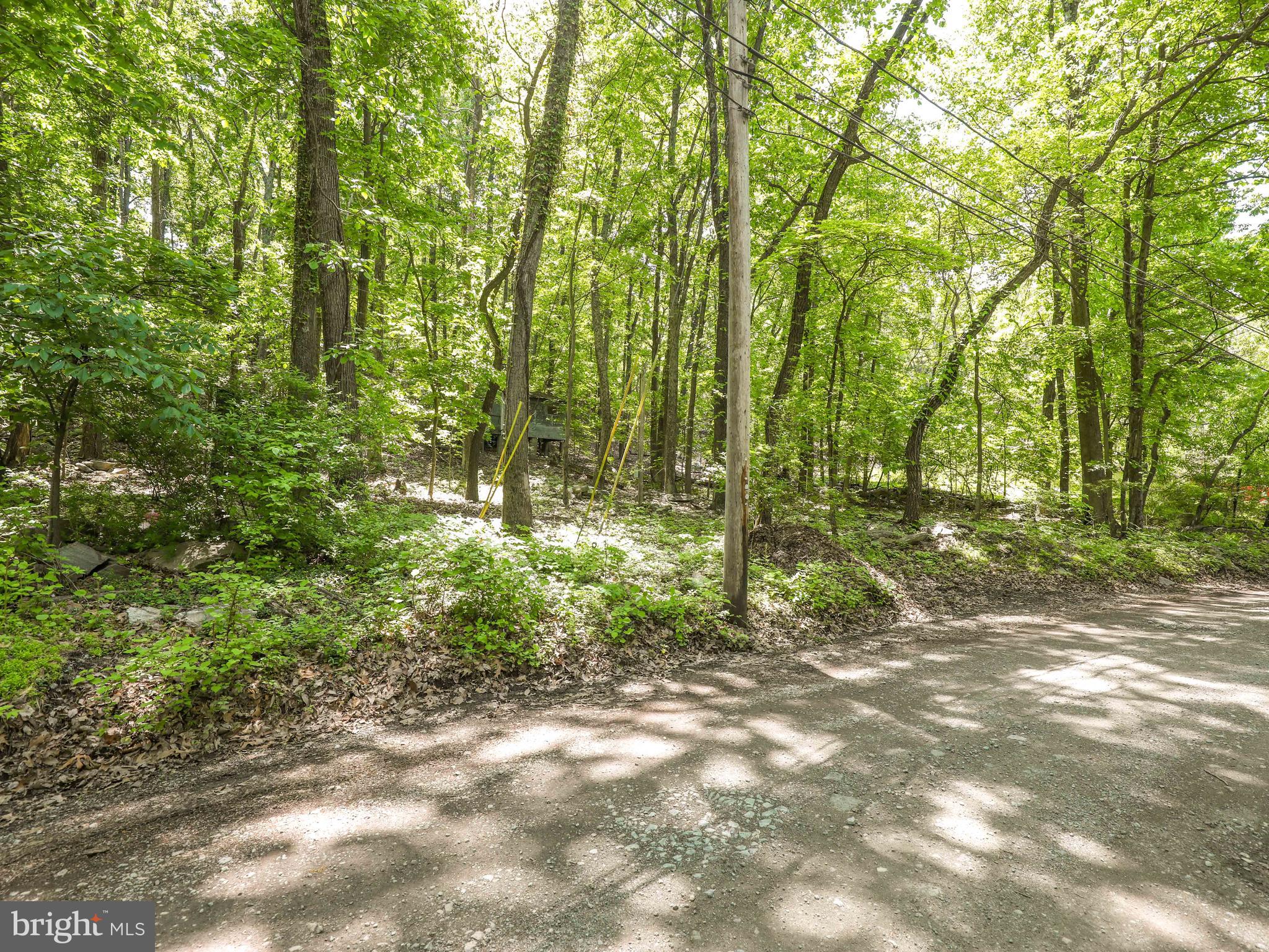 Sections I#3, I#4, J#3 MOUNTAIN TOP TRAIL