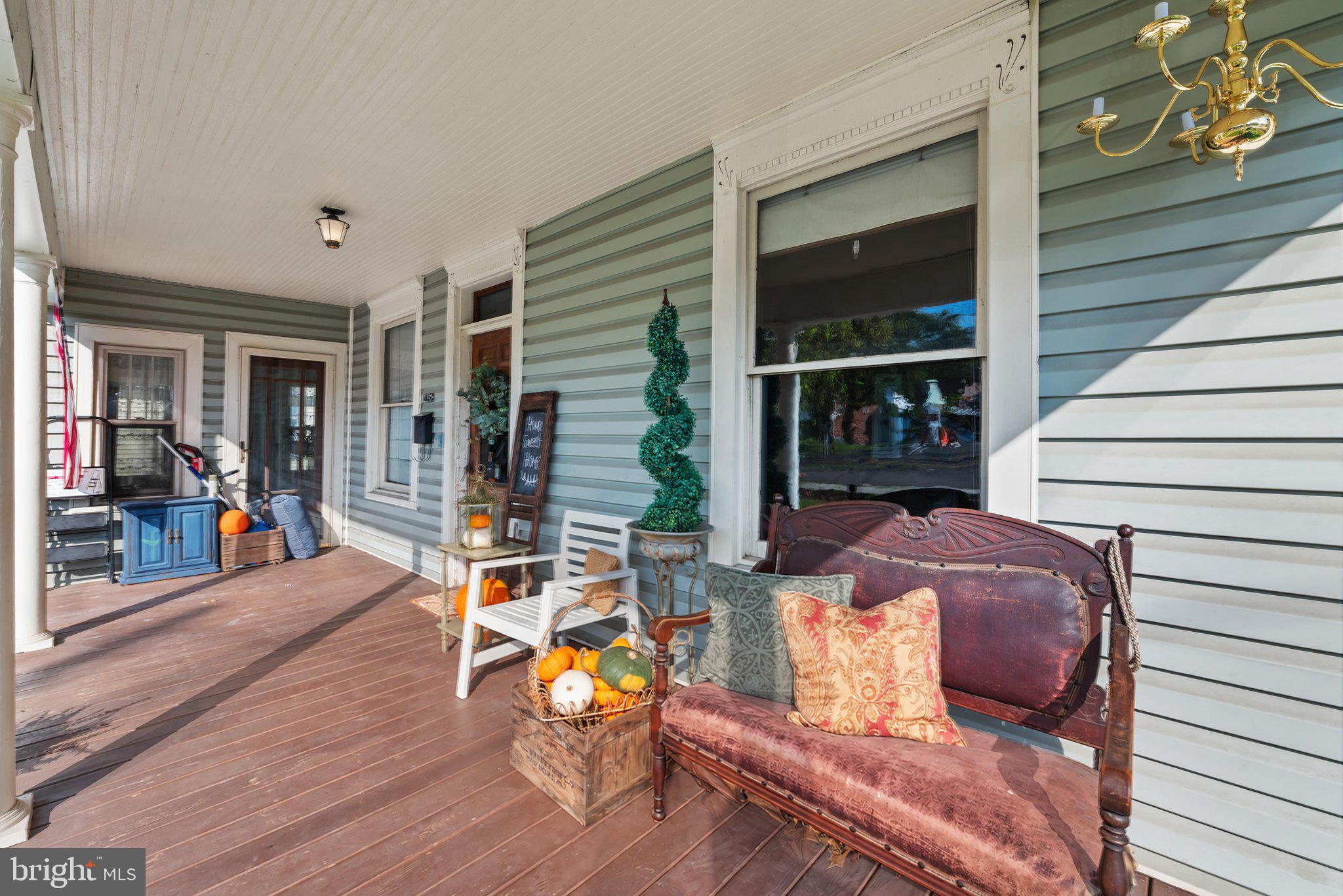 453 W MAIN STREET