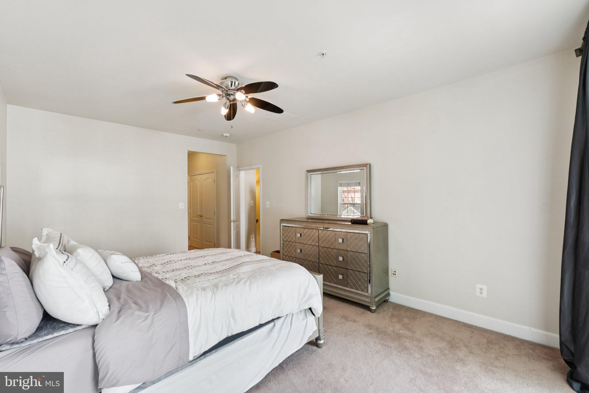 BUCKINGHAM STATION - Residential