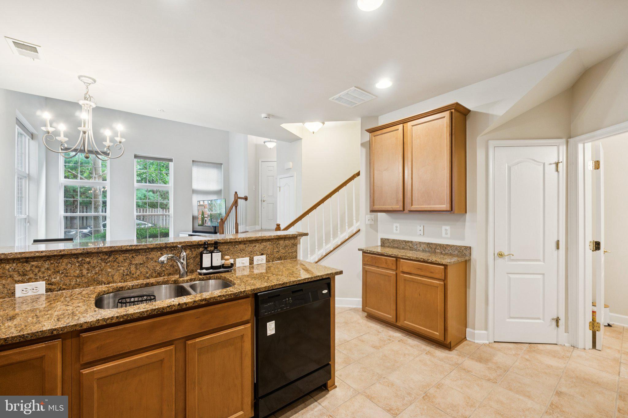 BUCKINGHAM STATION - Residential