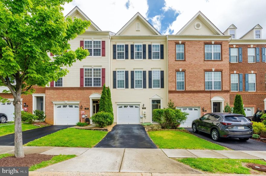 Don’t miss this beautiful 3 level townhouse Located in sought after Martinsburg Station! Conveniently located close to schools, hospital, shopping and I81.The Community offers many amenities such as a clubhouse, in-ground pool, tennis courts, pond, walking trails and tot lot. This townhouse features an open living area with tall windows and beautiful molding finishes, large eat-in kitchen with granite counter tops, high vaulted ceilings in all bedrooms, and primary suite with a walk-in closet, double vanities, soaking tub, and shower. The lower level offers additional living space opening to a lovely back patio.