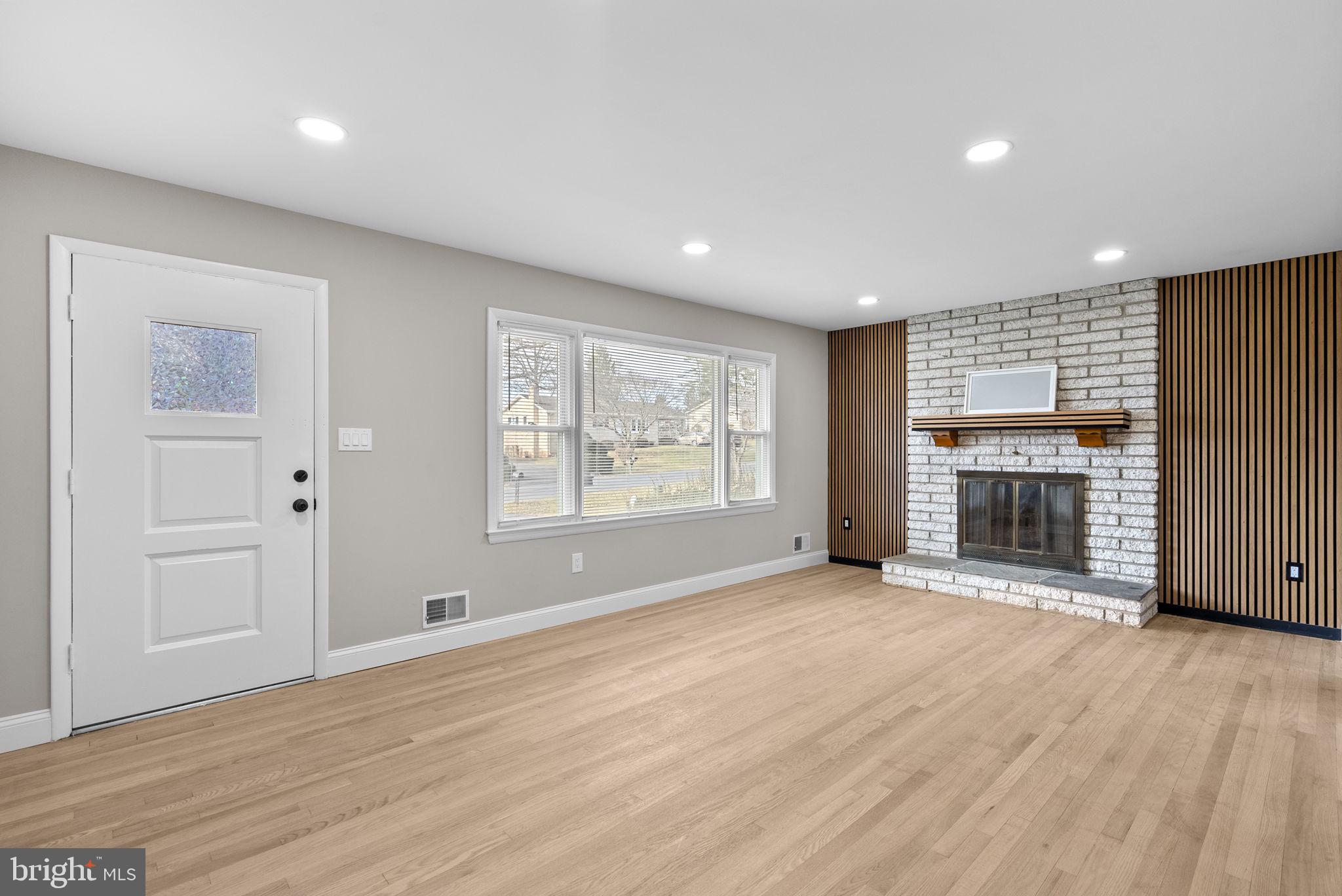 3887 SHADYWOOD DRIVE