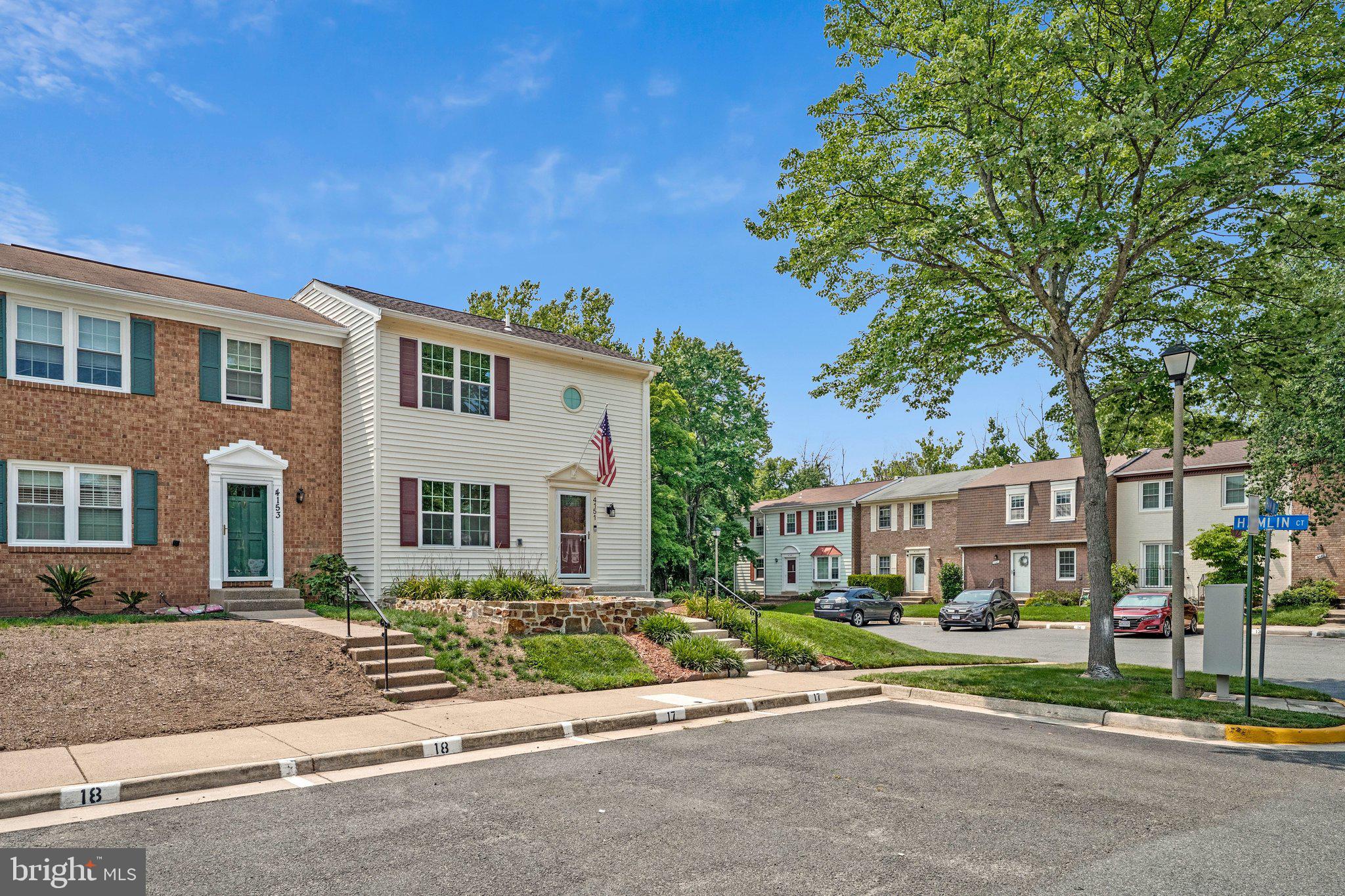 4151 HAMLIN COURT