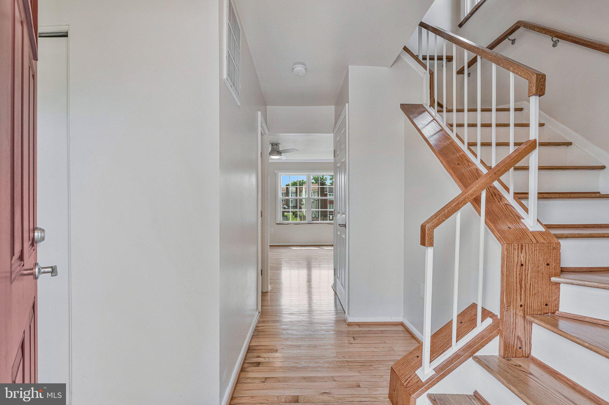 4151 HAMLIN COURT