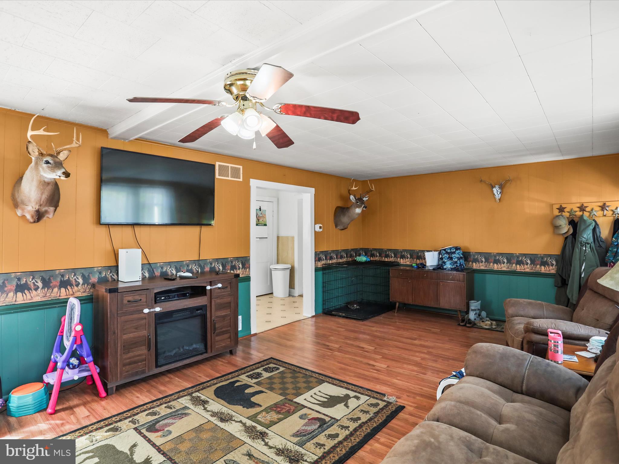 NONE, RURAL - Residential