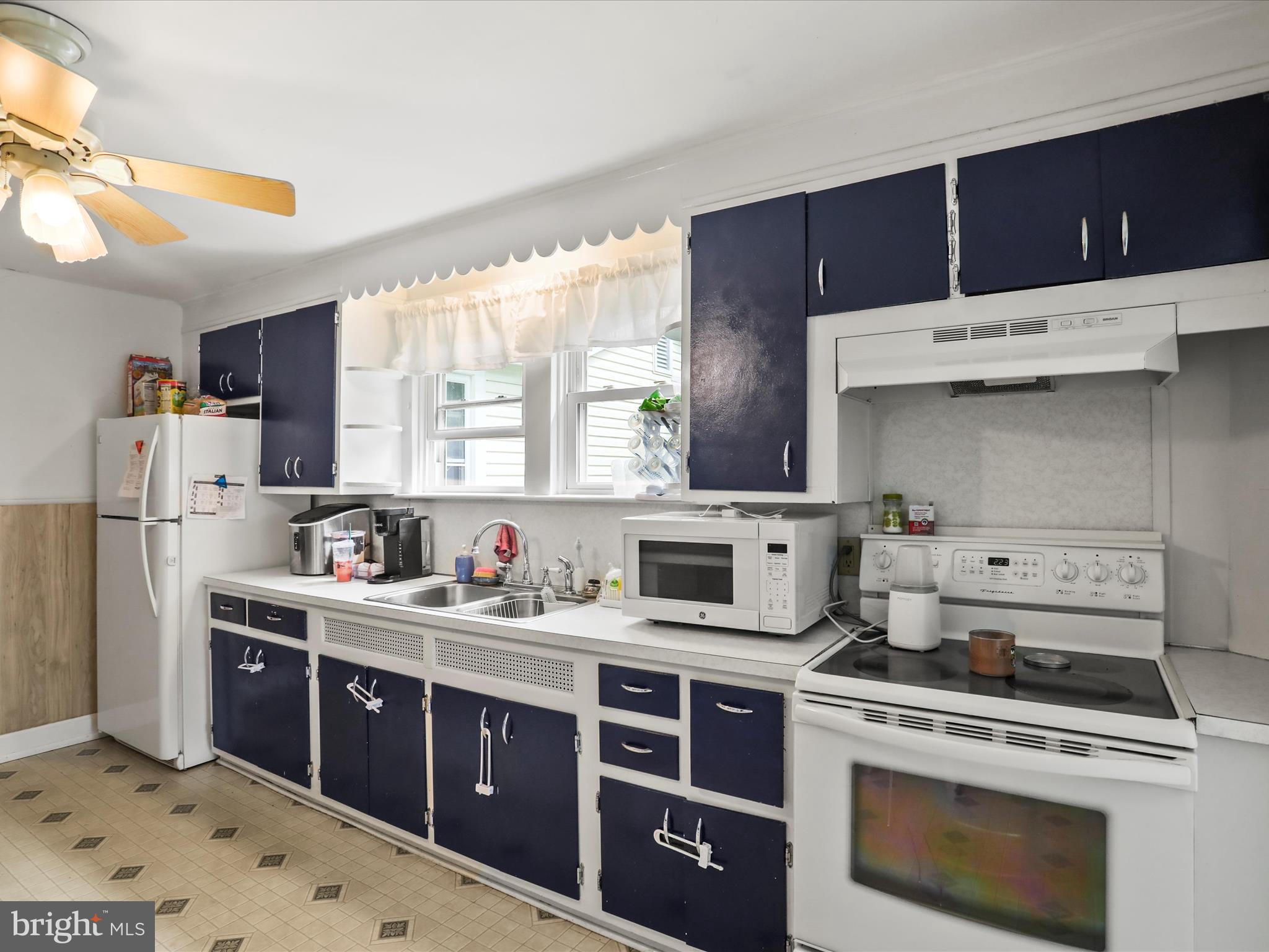 NONE, RURAL - Residential