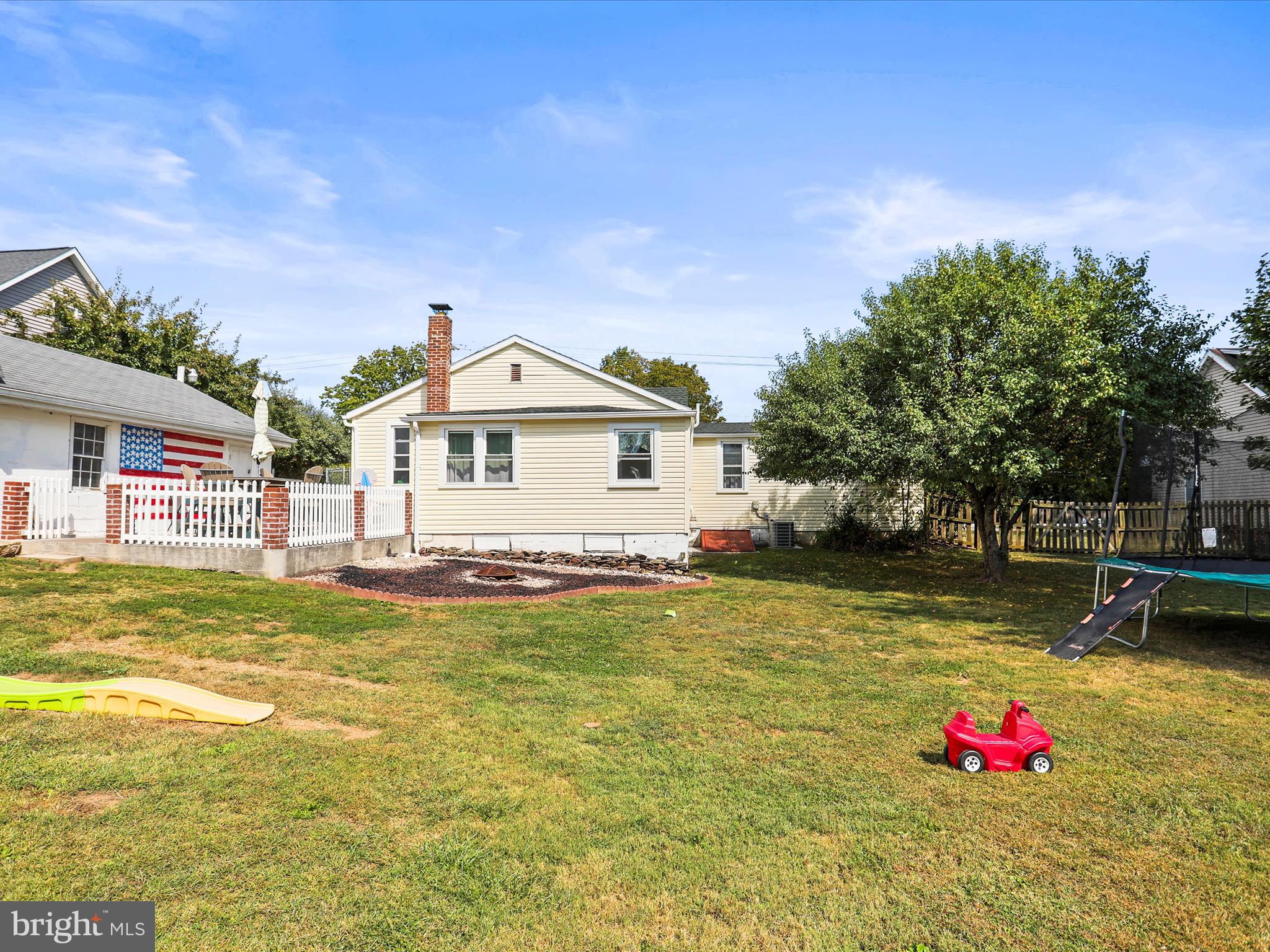 NONE, RURAL - Residential