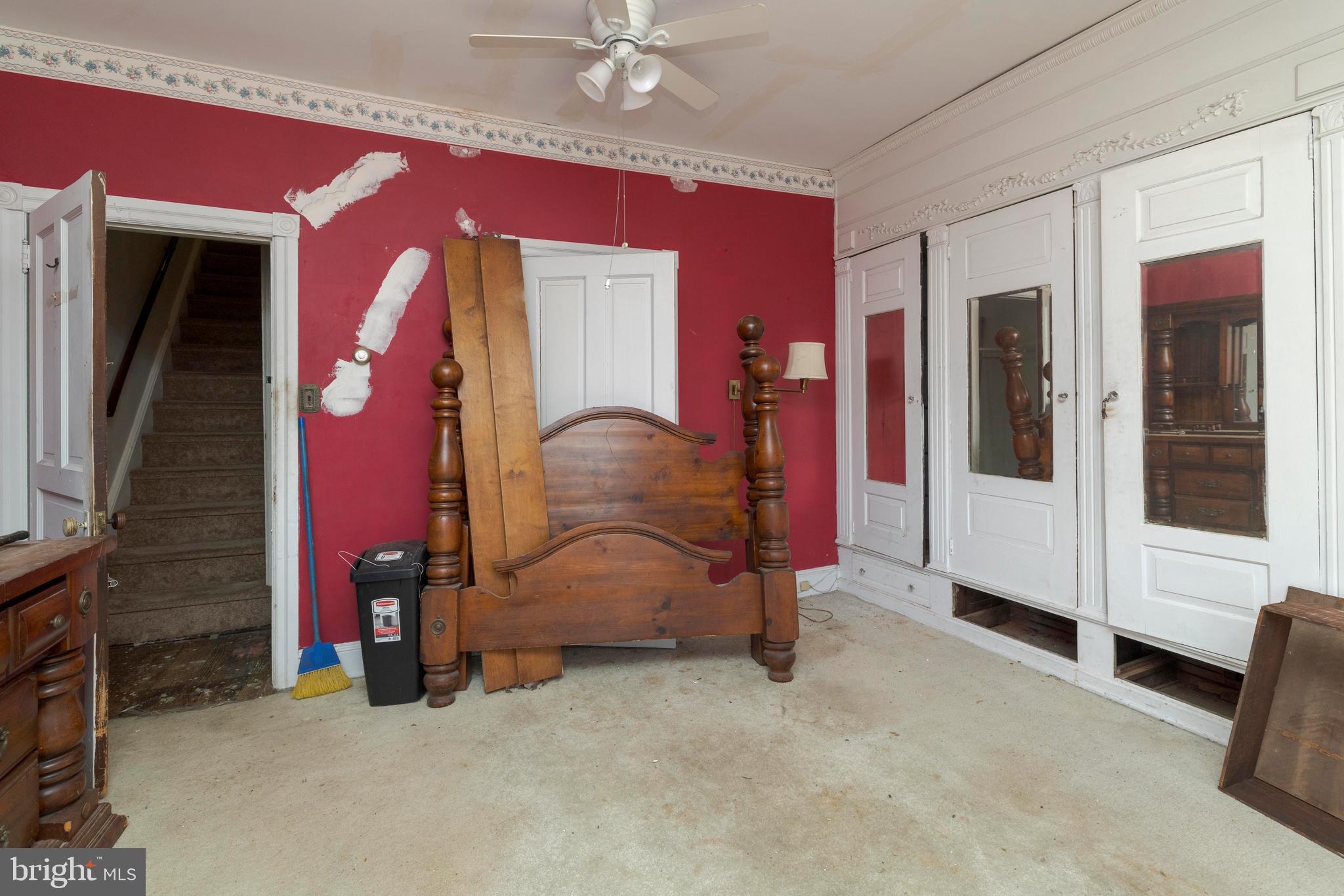 FOX CHASE - Residential