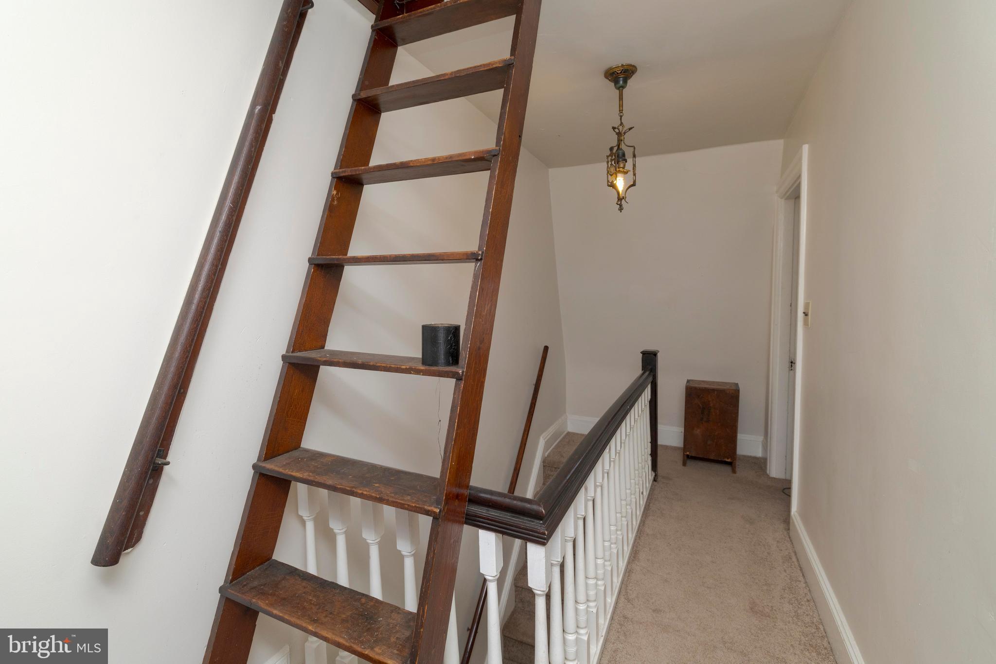 FOX CHASE - Residential