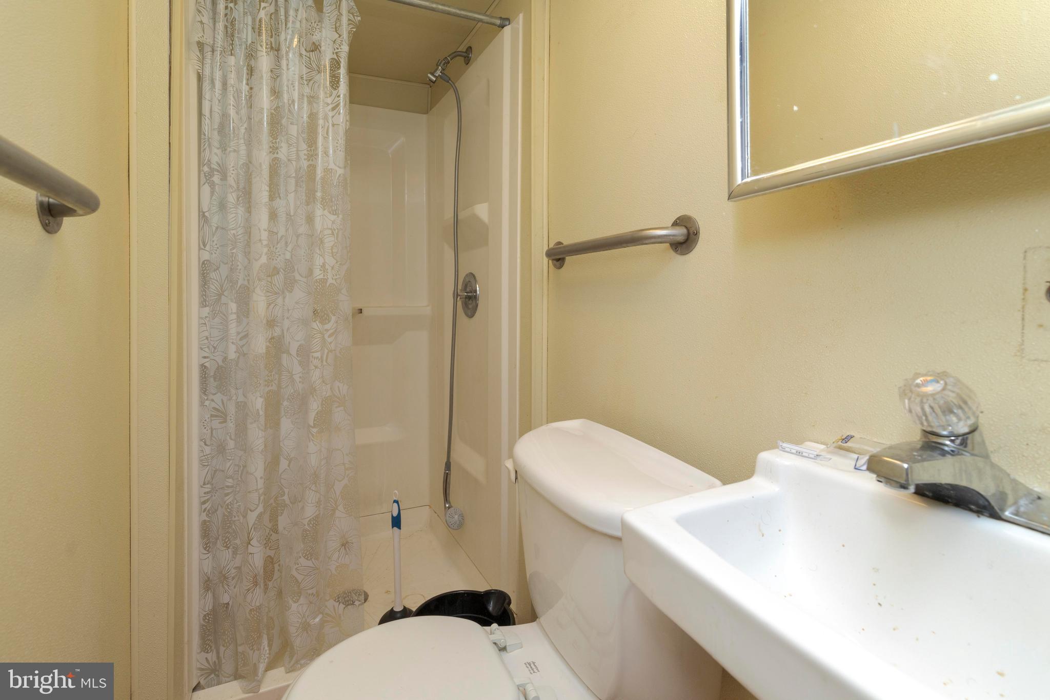 FOX CHASE - Residential