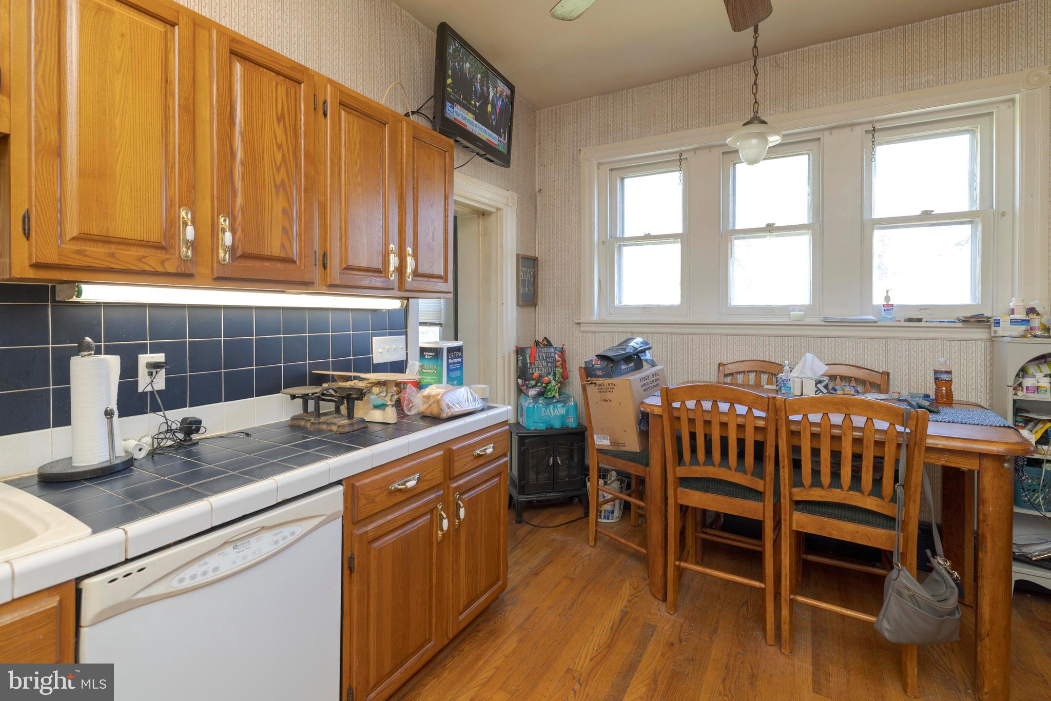 FOX CHASE - Residential