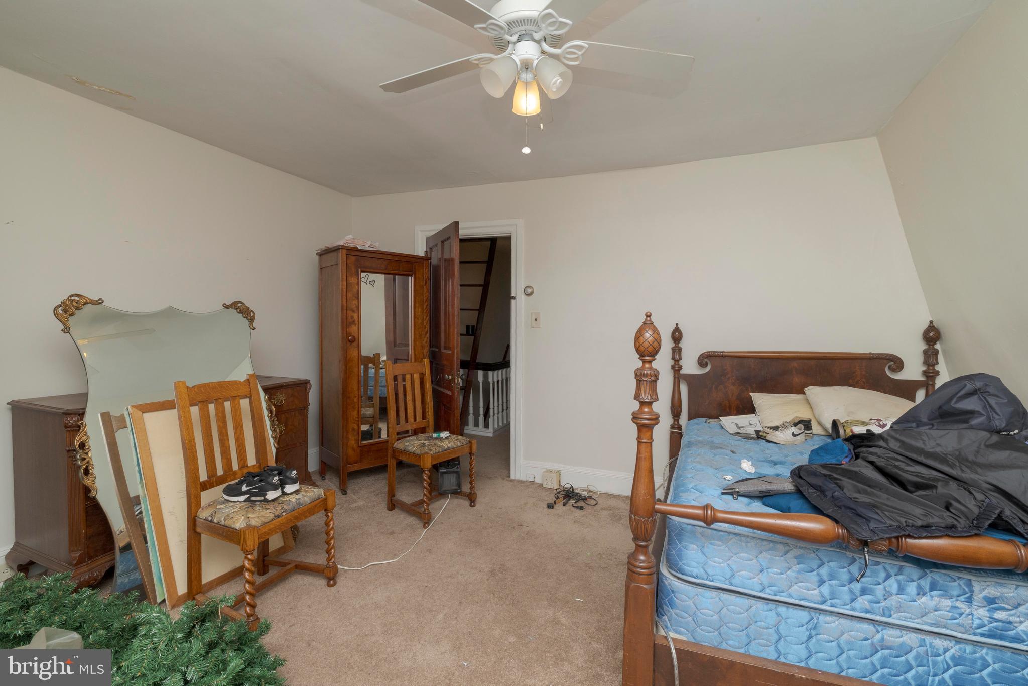 FOX CHASE - Residential