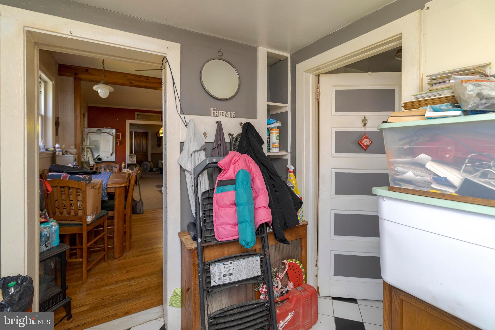 FOX CHASE - Residential