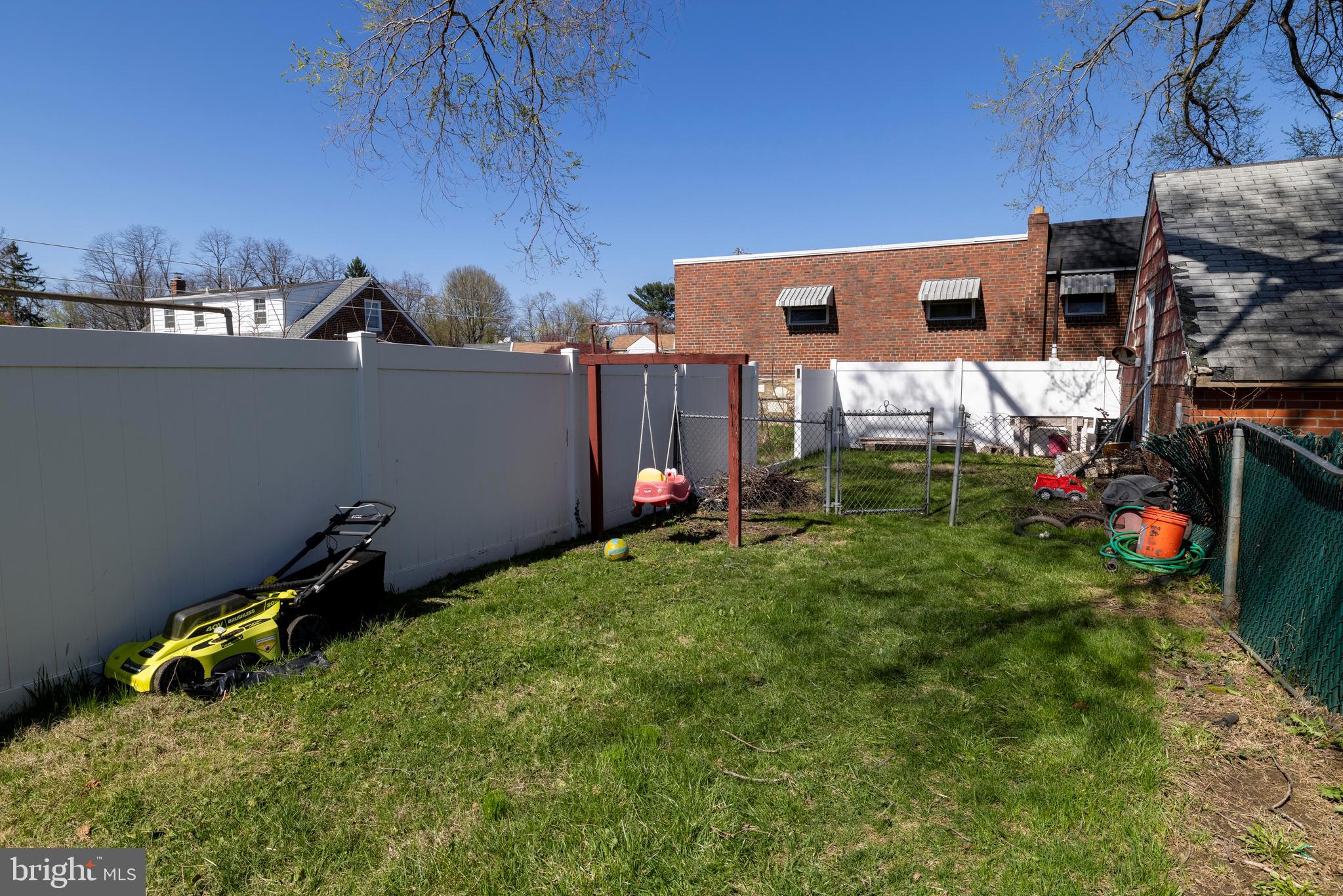 FOX CHASE - Residential