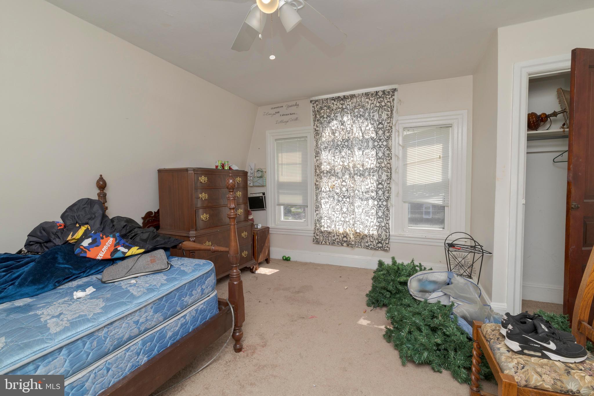 FOX CHASE - Residential