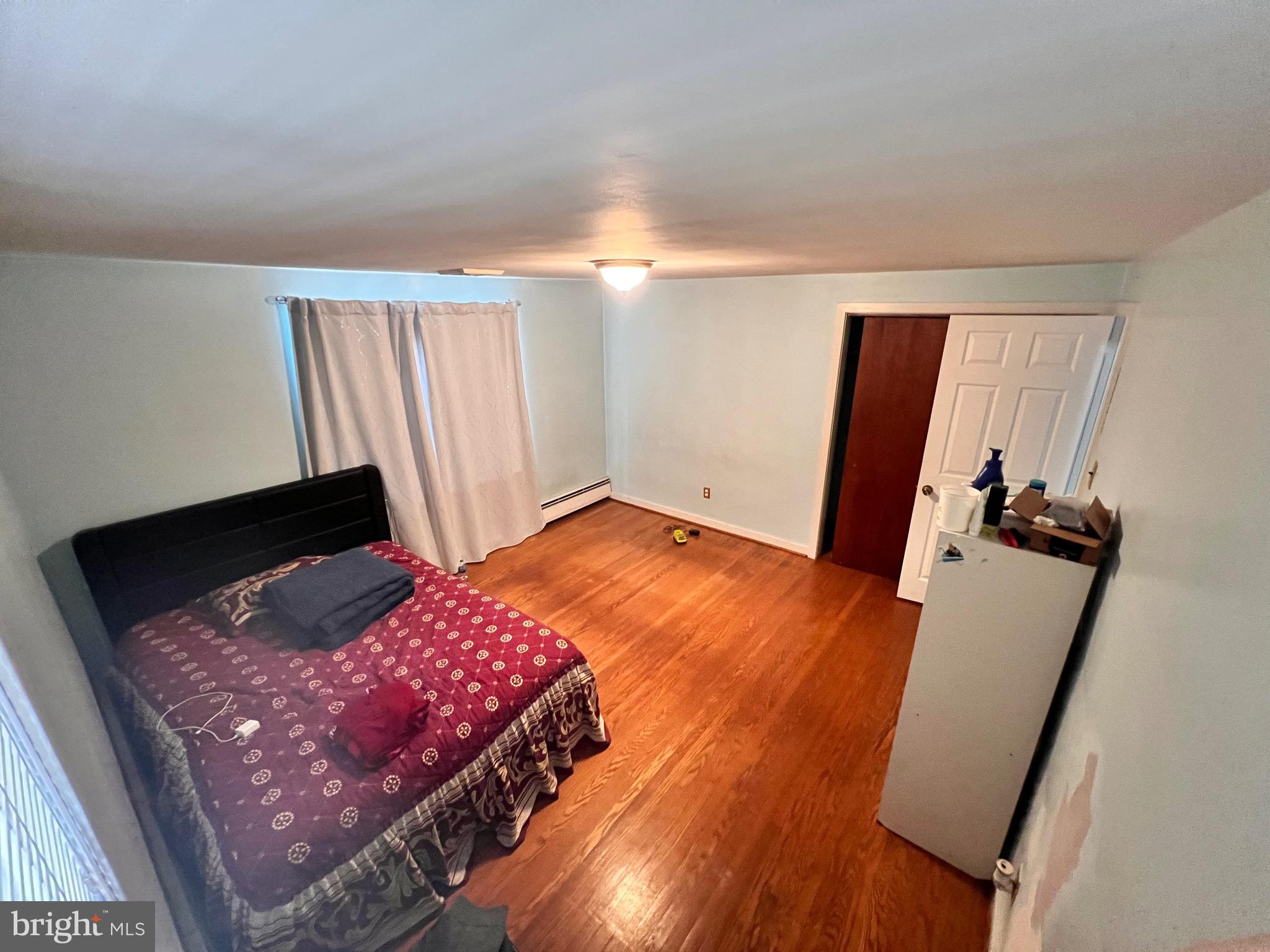 FOX CHASE - Residential